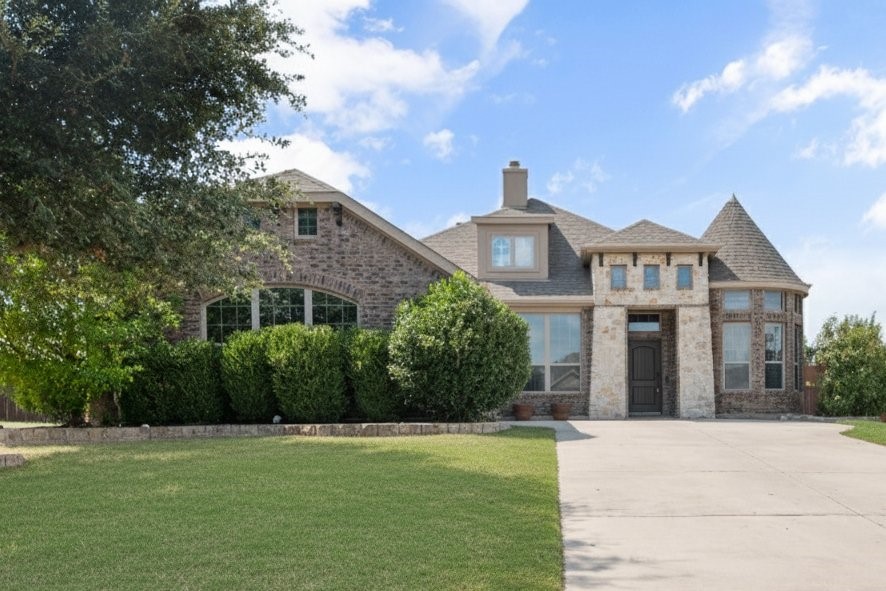 701 Edgewood Drive