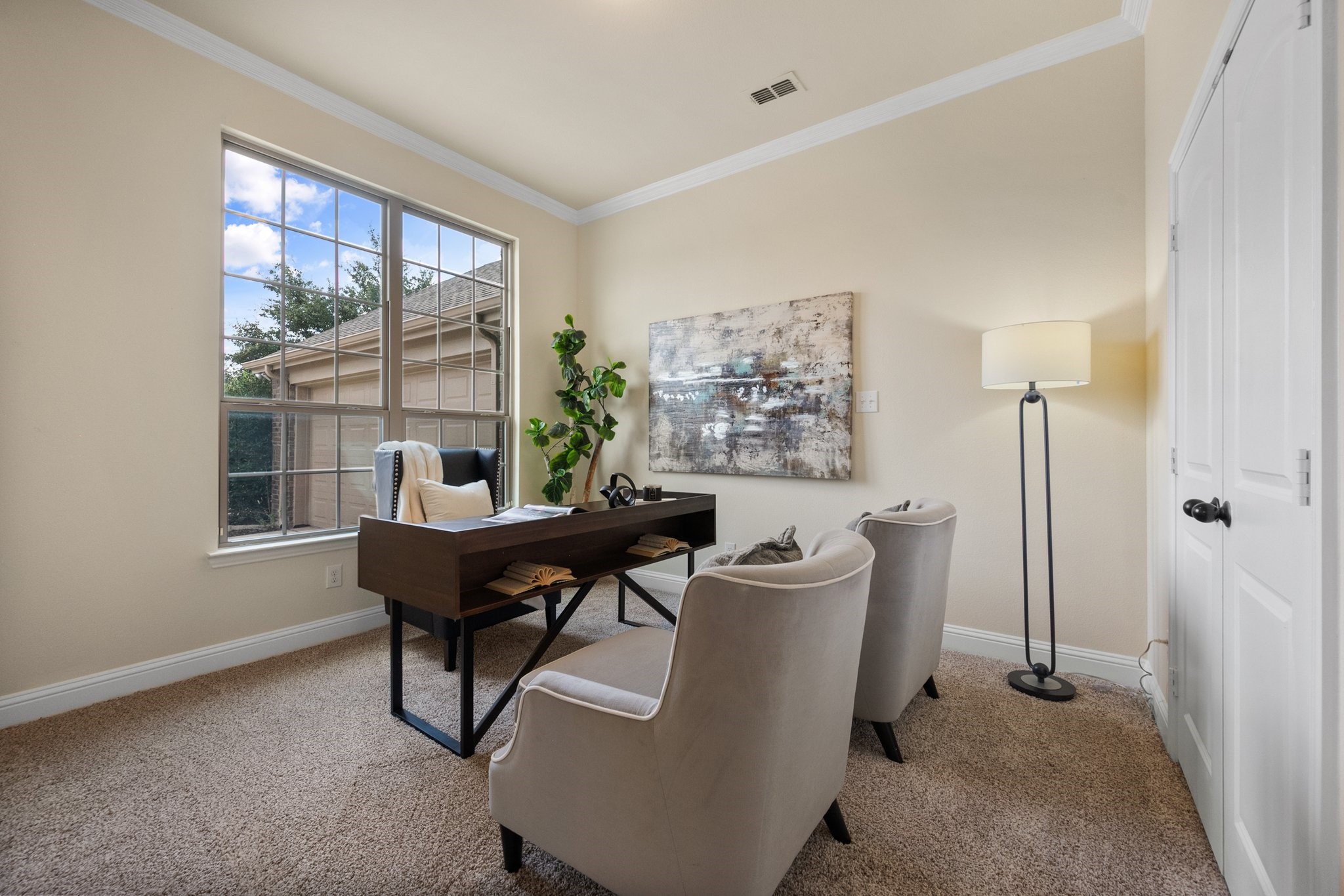 701 Edgewood Drive