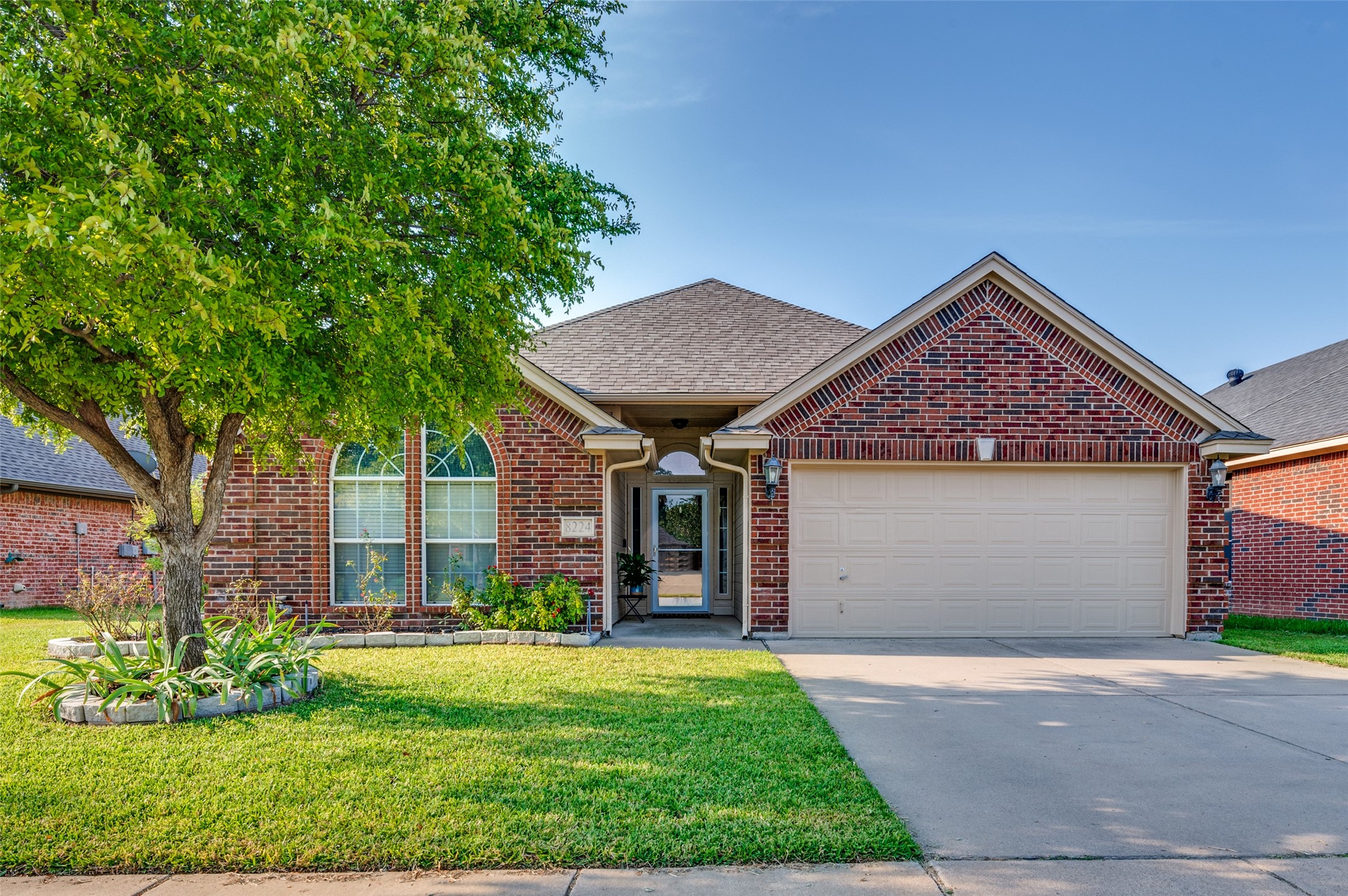 8224 Fall Crest Drive