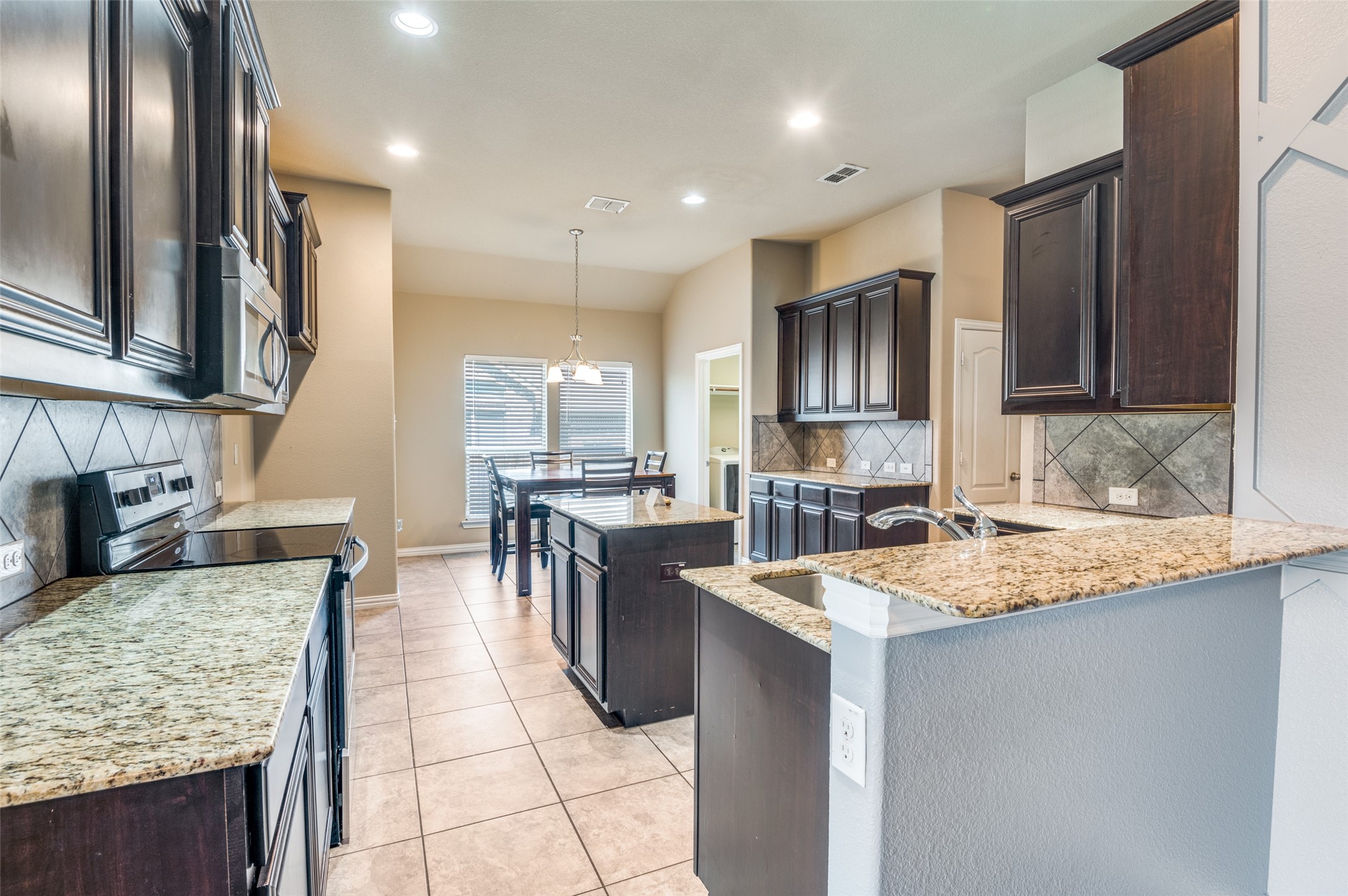 1513 Summerwood Lane