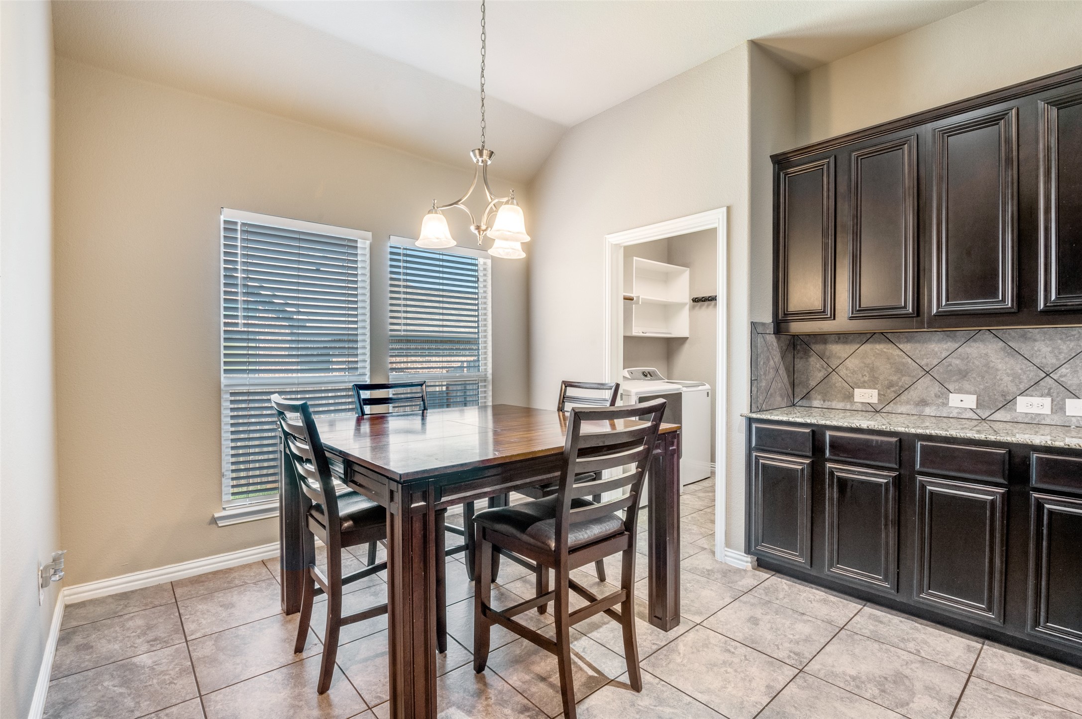 1513 Summerwood Lane