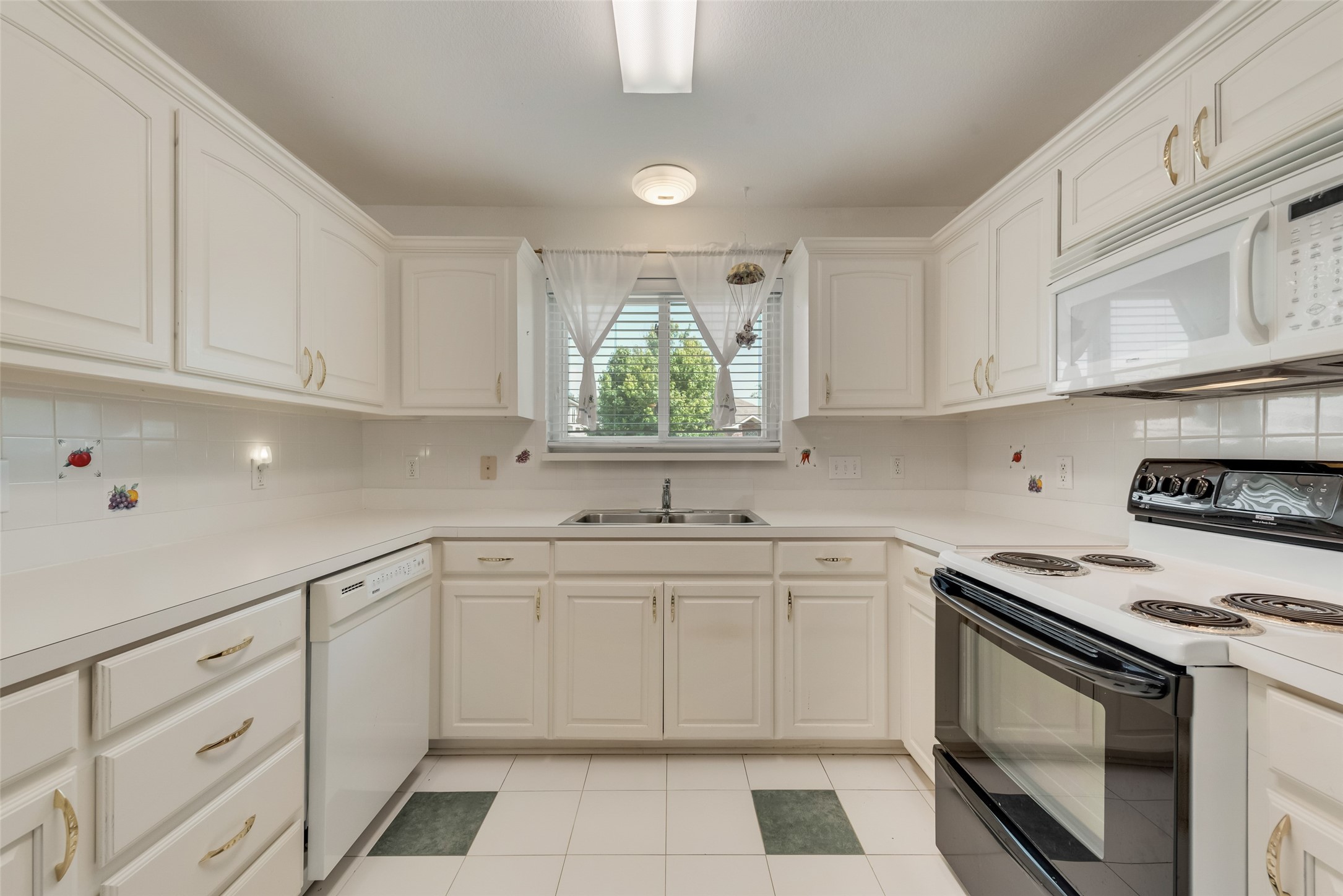 7414 Bayhill Drive