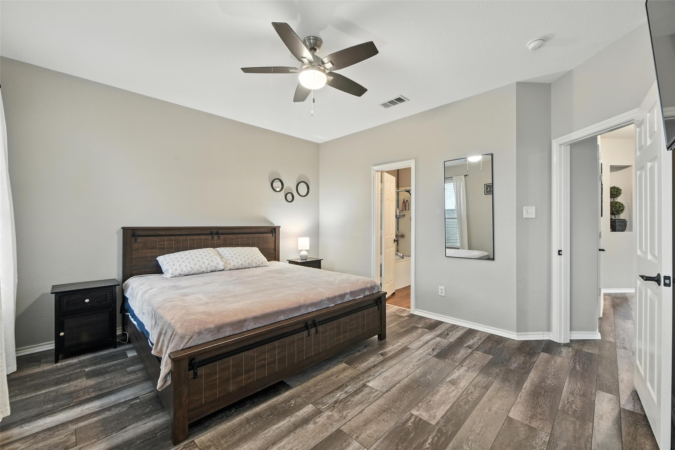 404 Goodnight Trail