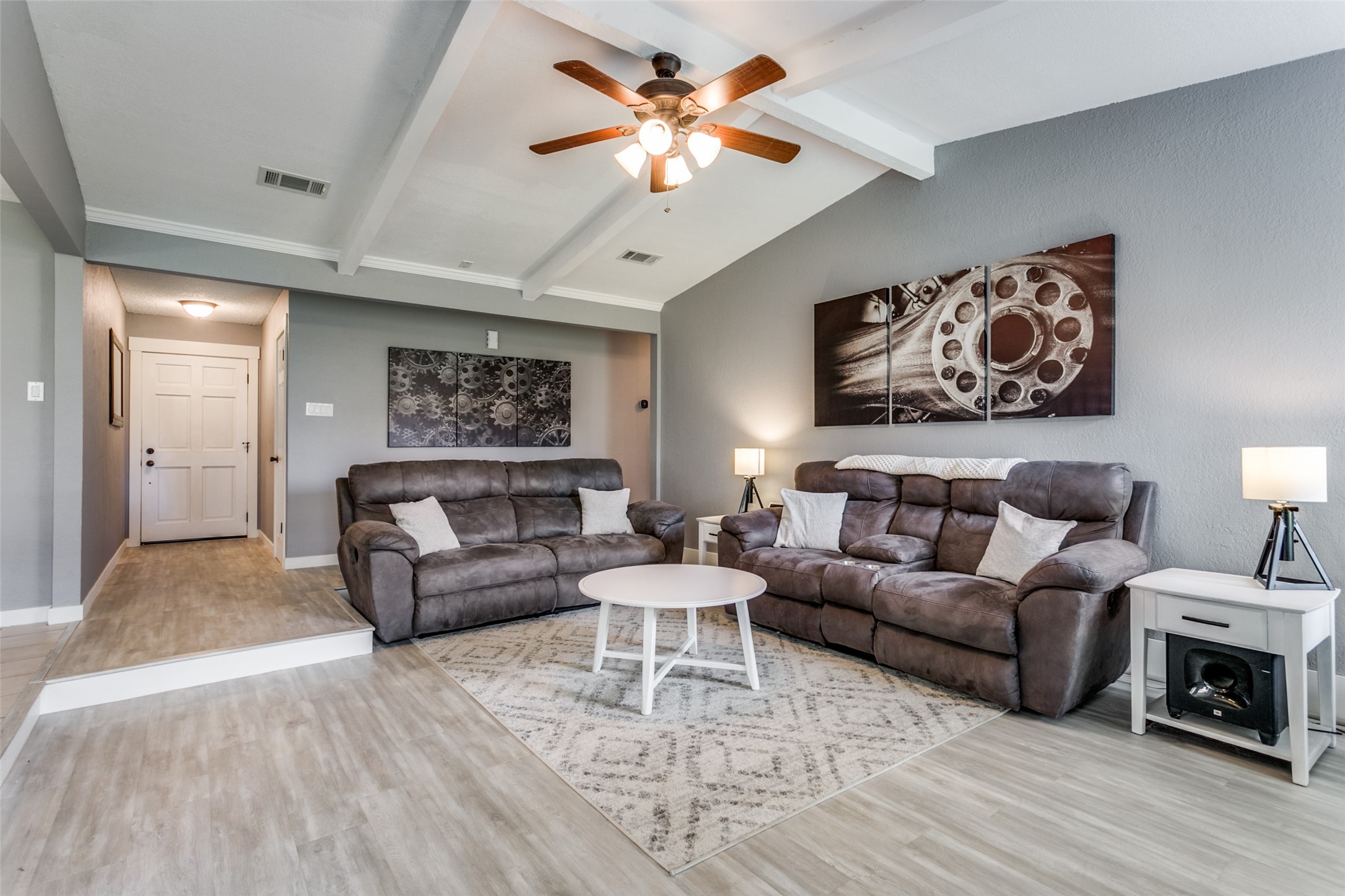2921 Murphy Drive