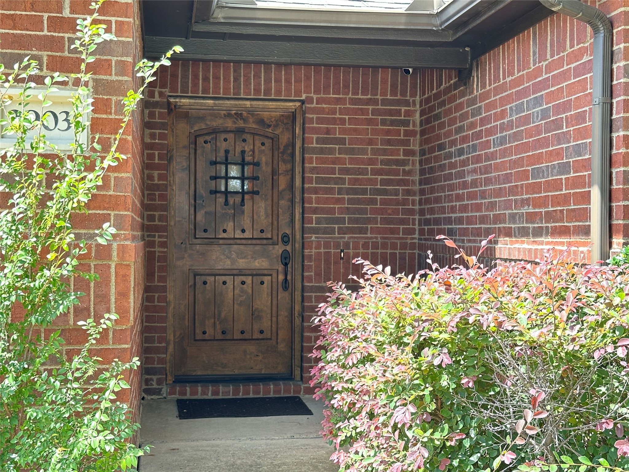 2903 Thistlewood Drive