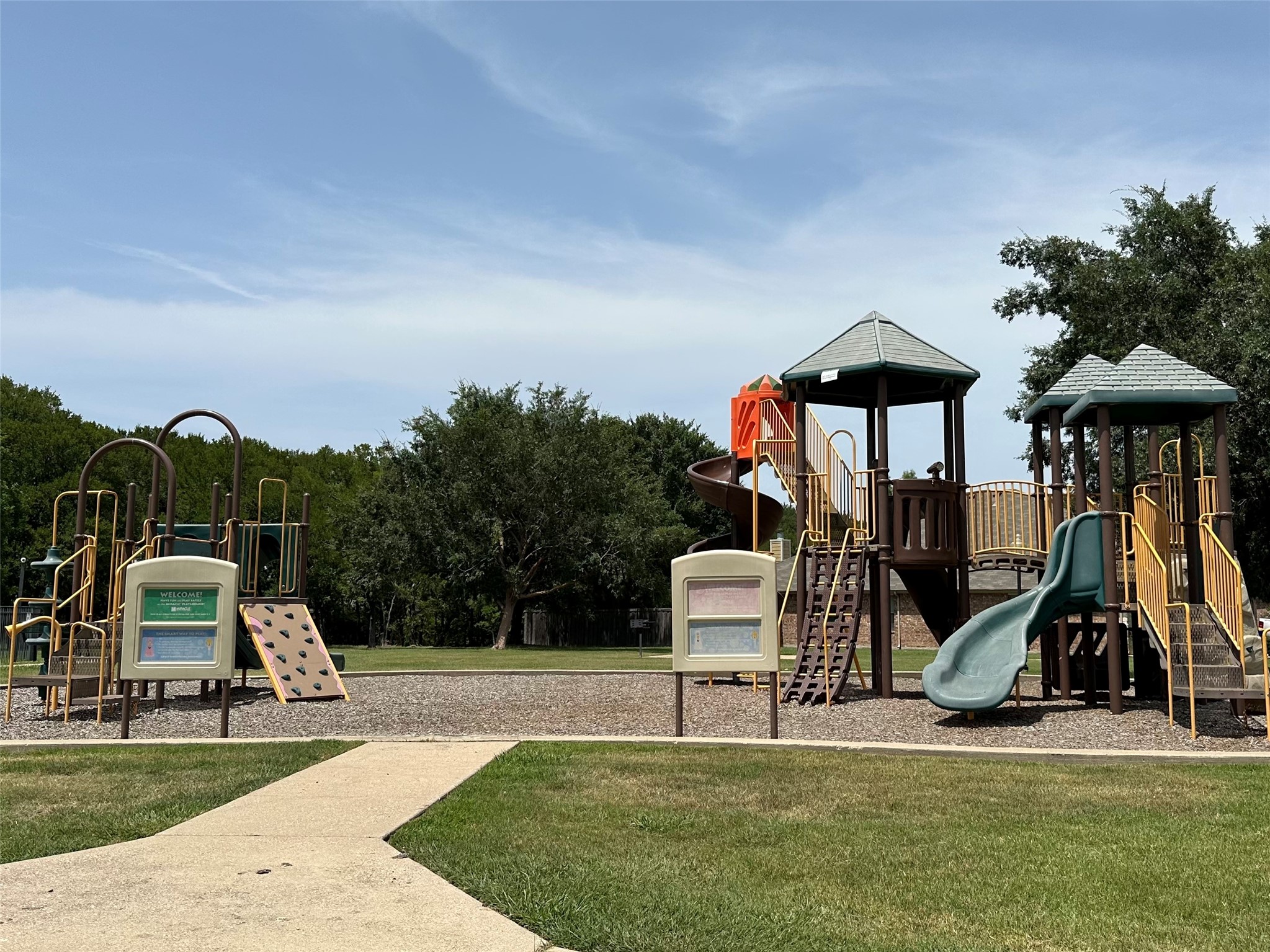 2903 Thistlewood Drive