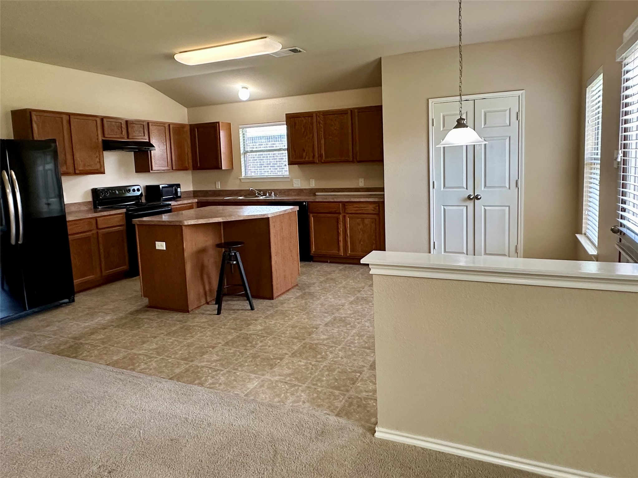 2903 Thistlewood Drive