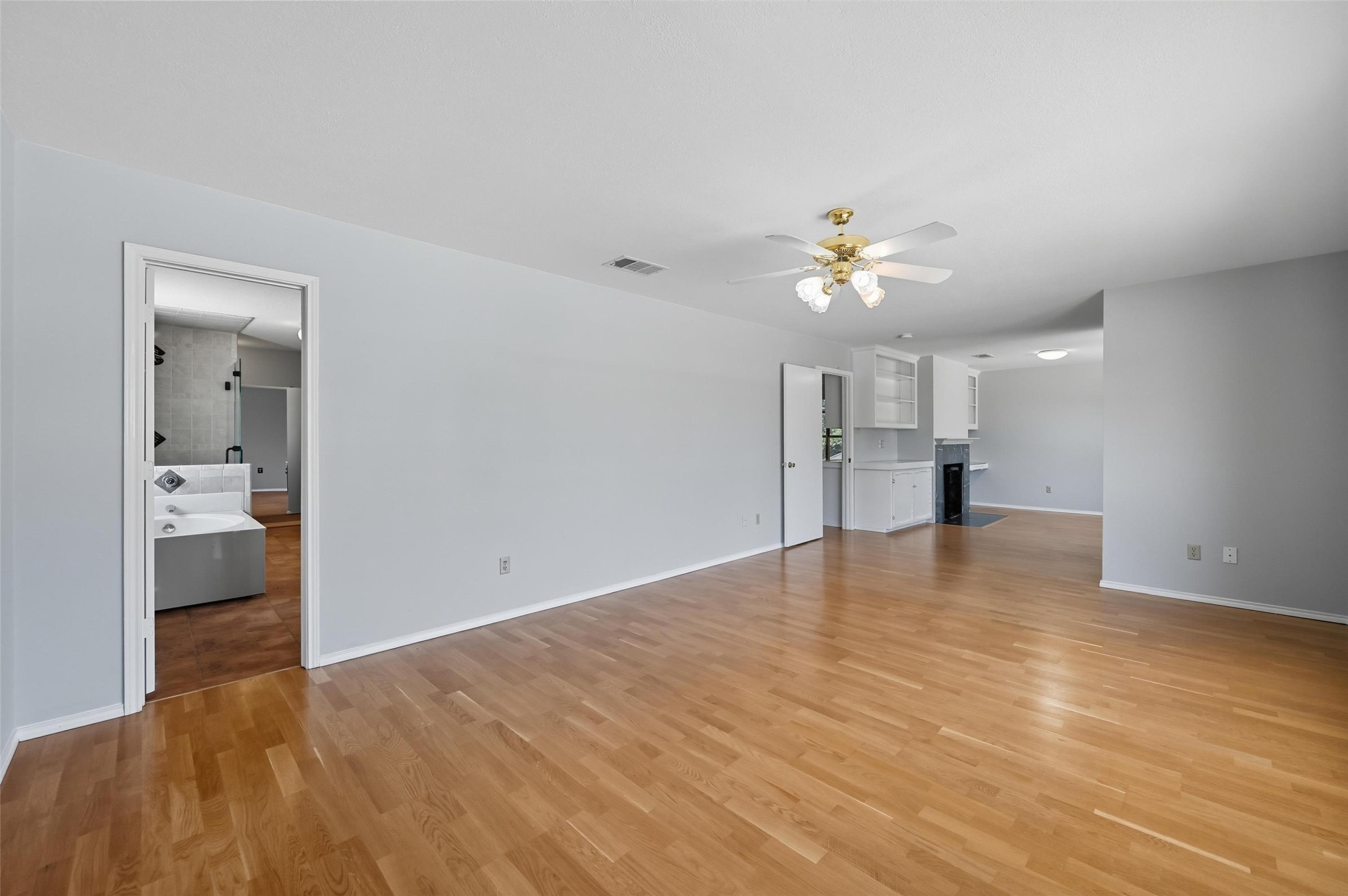 3307 Meadowview Drive