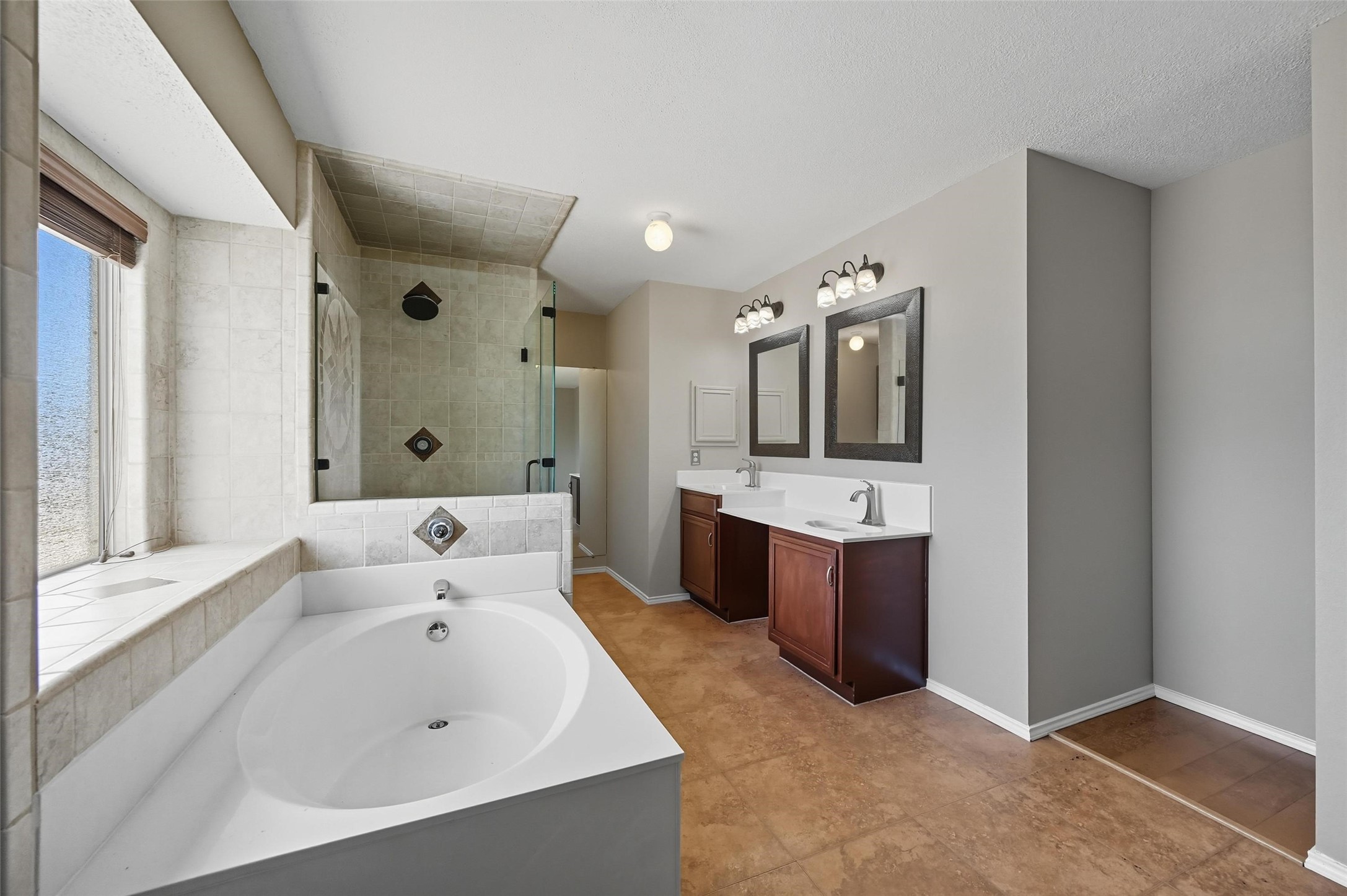 3307 Meadowview Drive