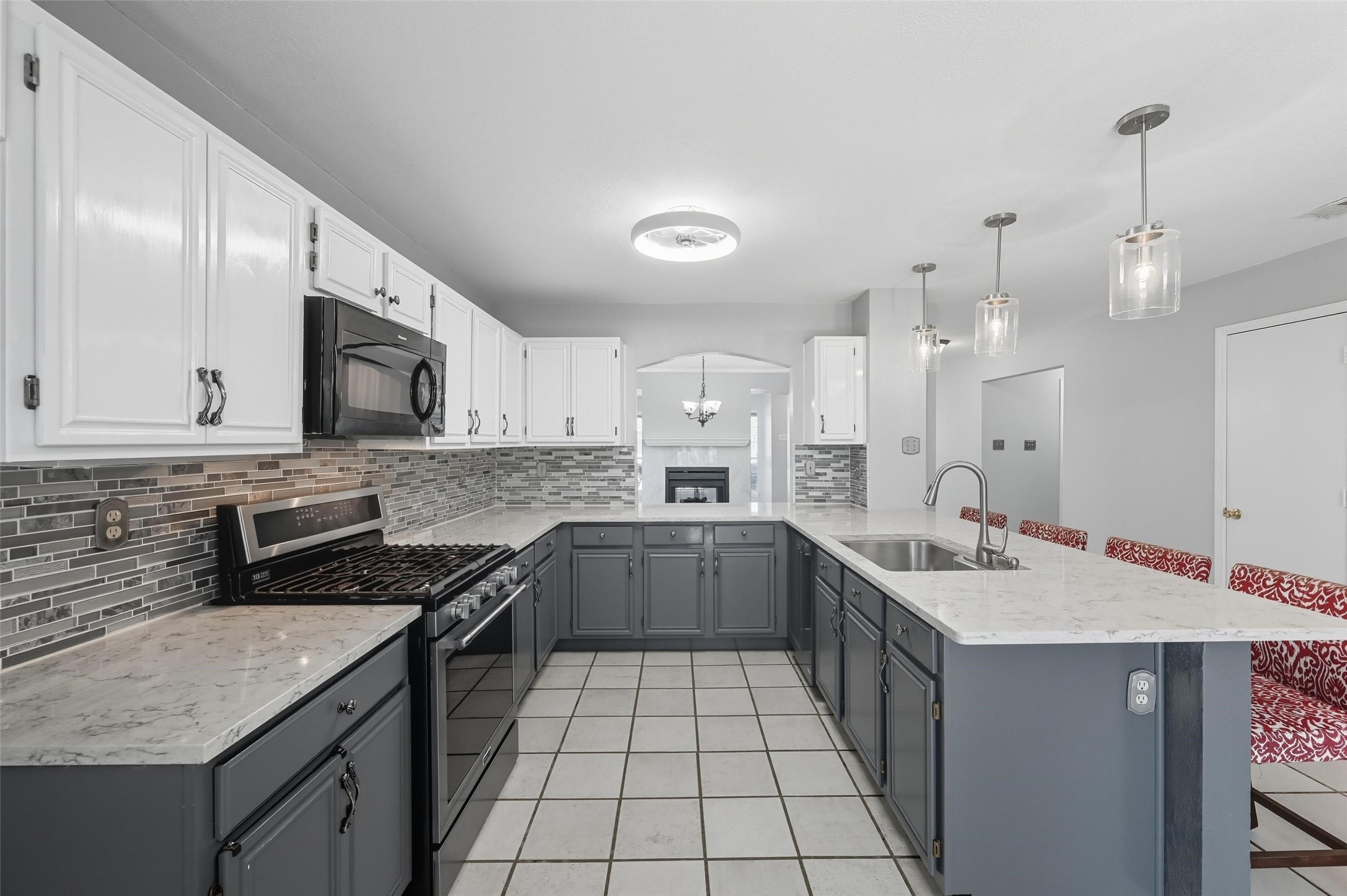 3307 Meadowview Drive