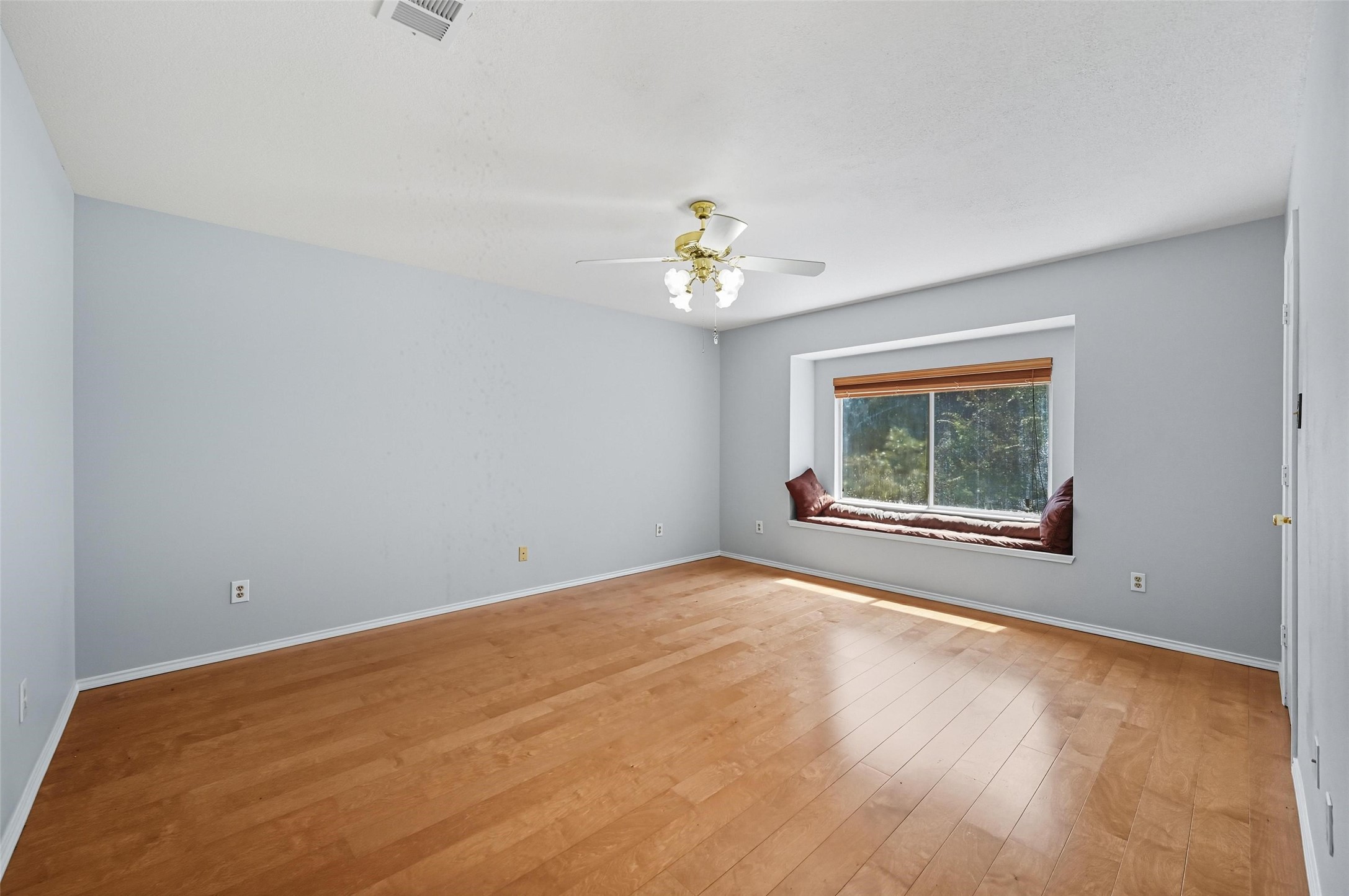 3307 Meadowview Drive