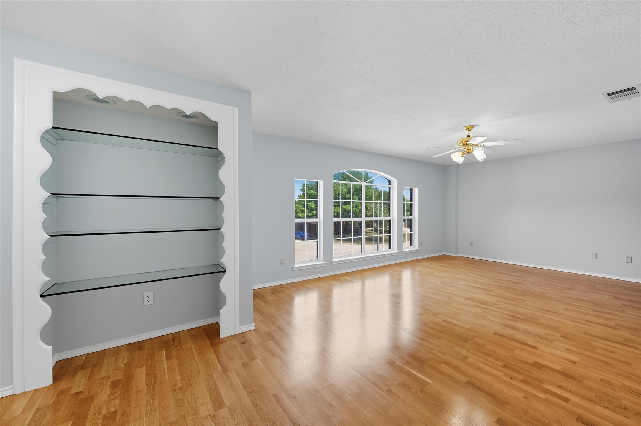 3307 Meadowview Drive