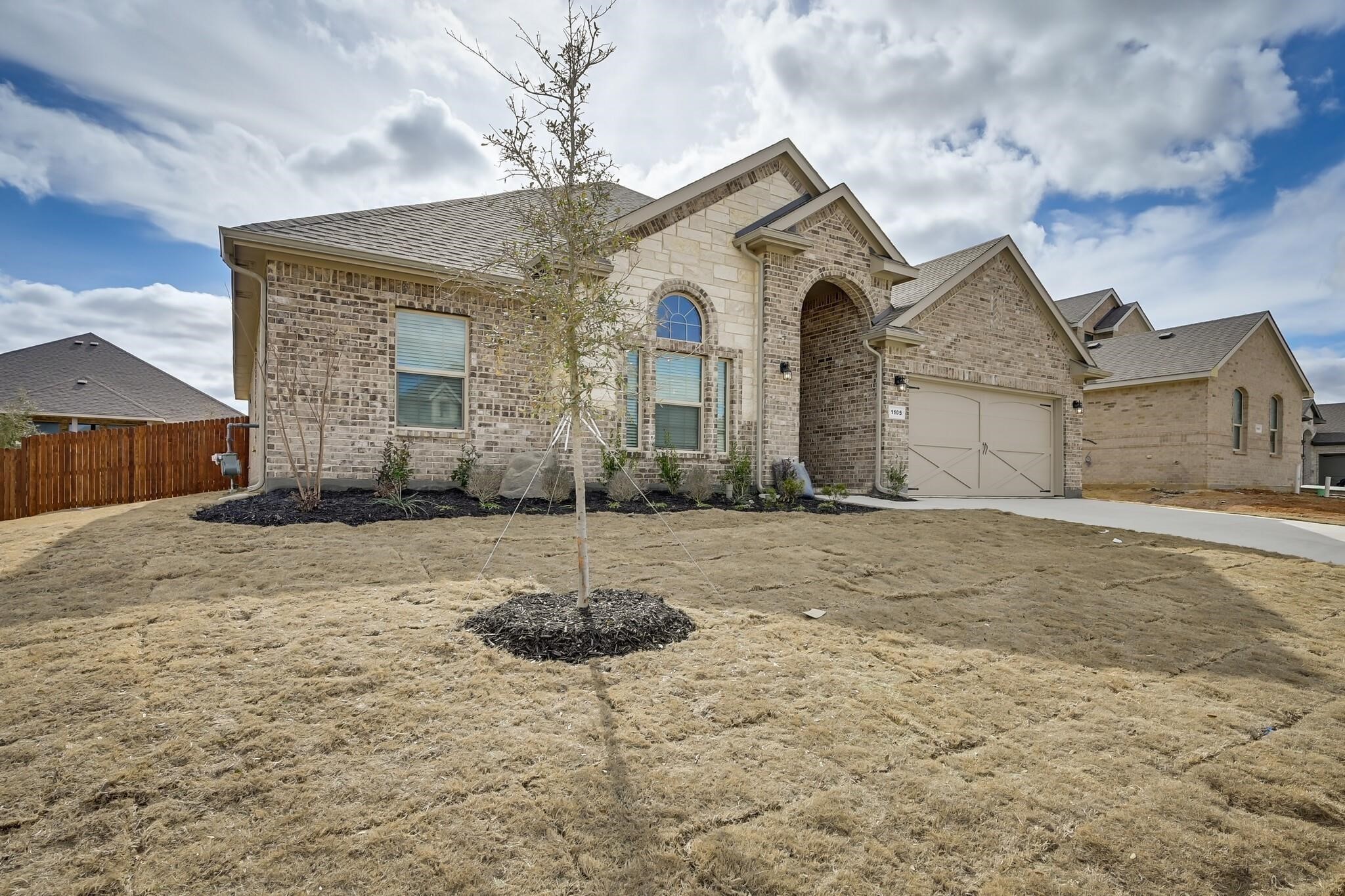 1105 Hikey Lane