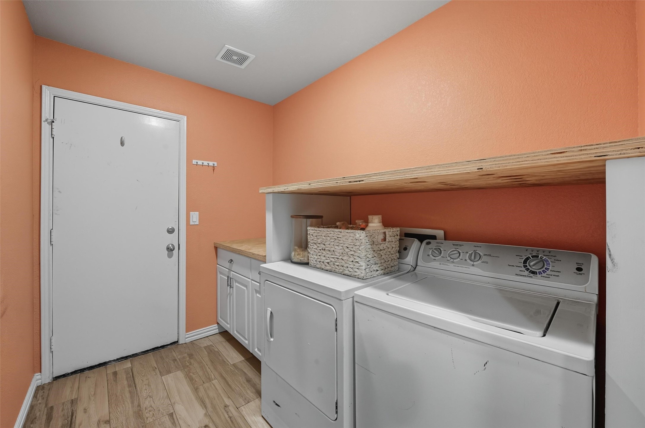 8216 Mount Shasta Circle