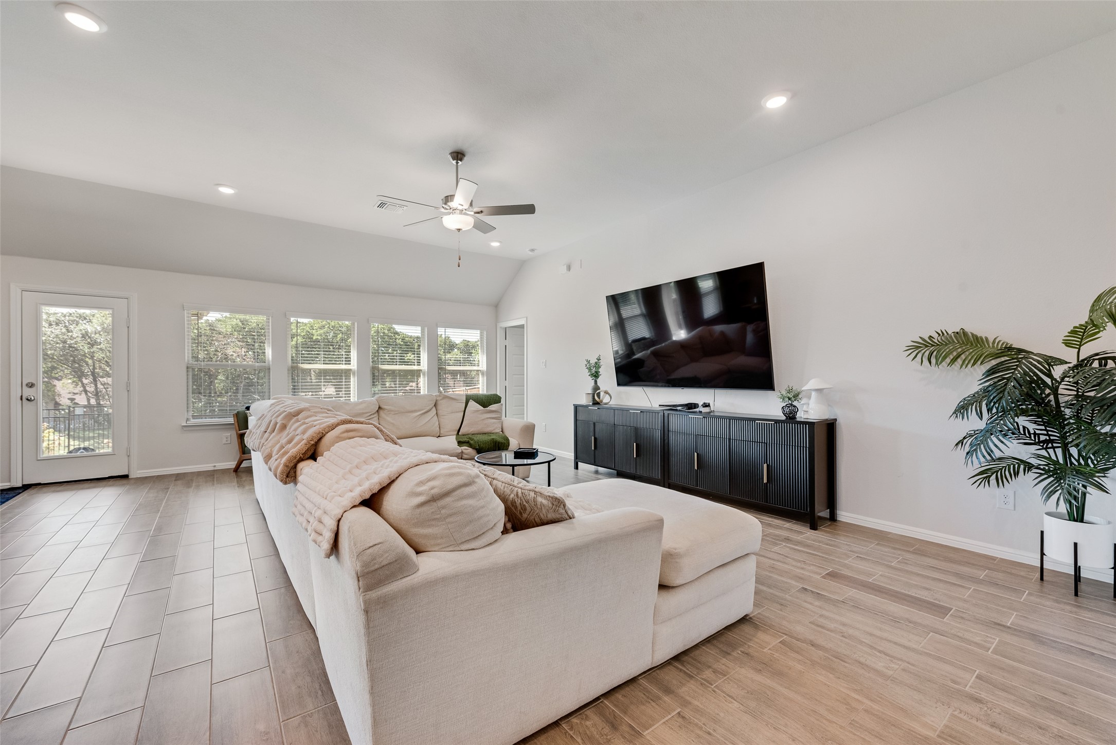 3316 Goshawk Drive