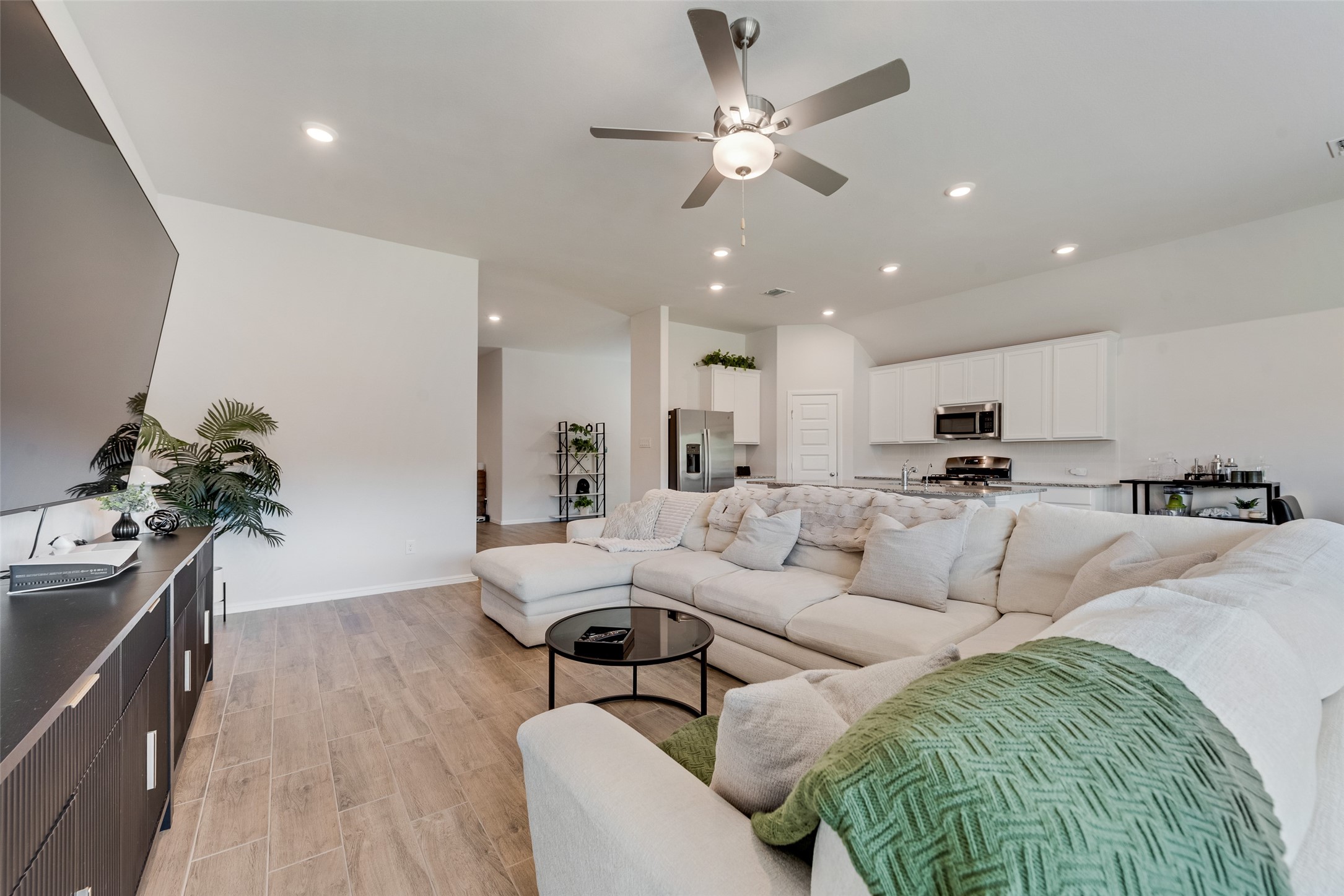3316 Goshawk Drive