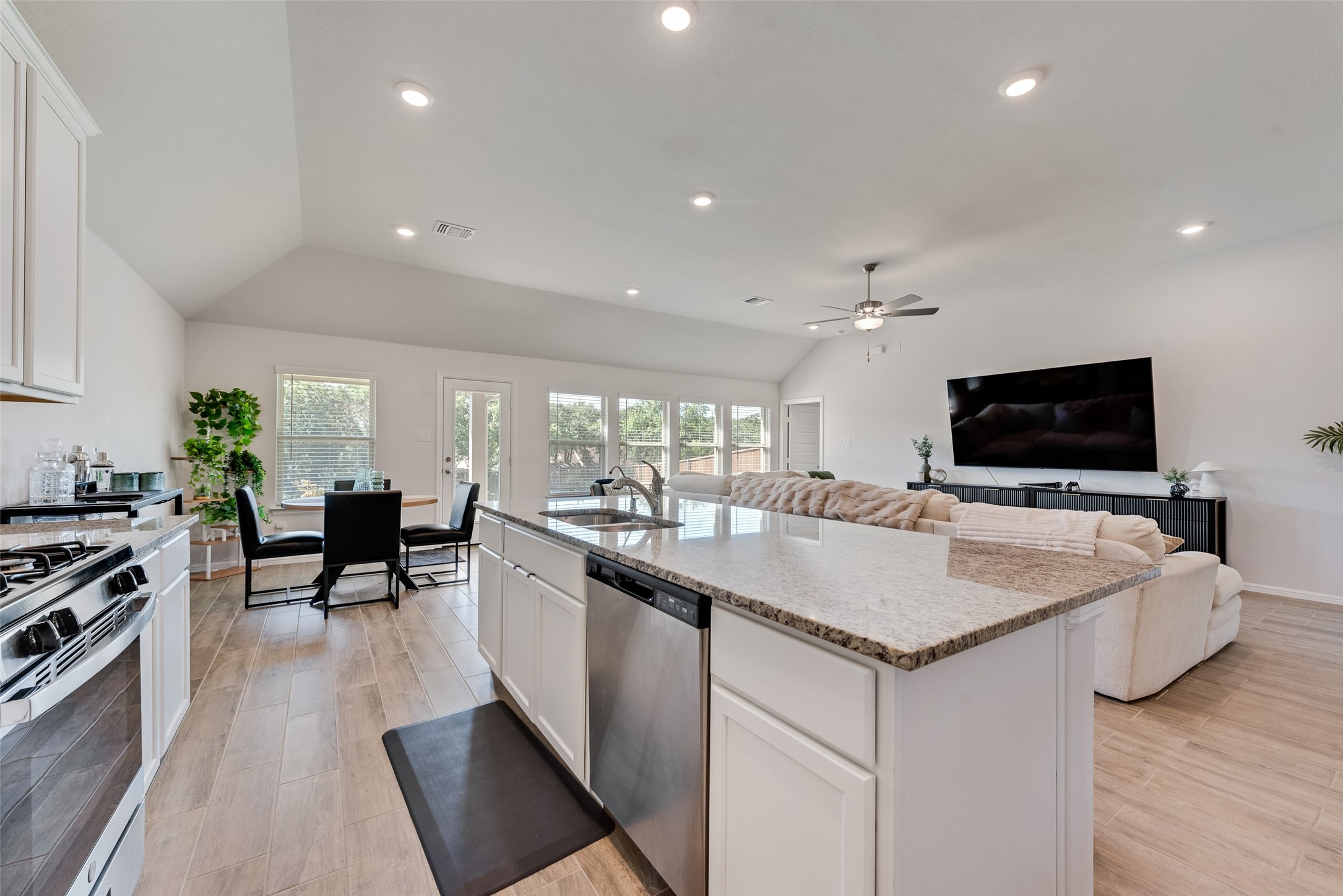 3316 Goshawk Drive