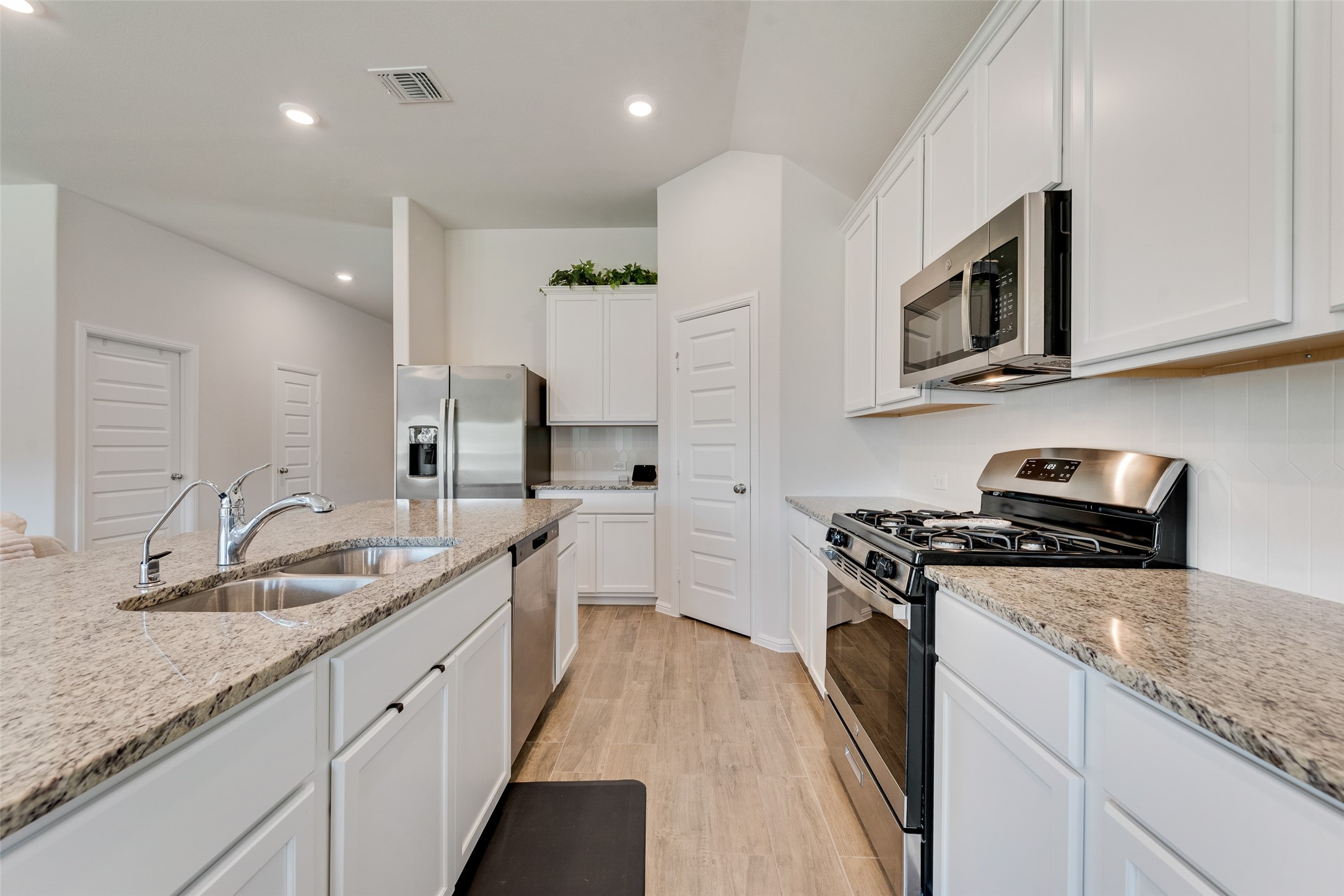 3316 Goshawk Drive