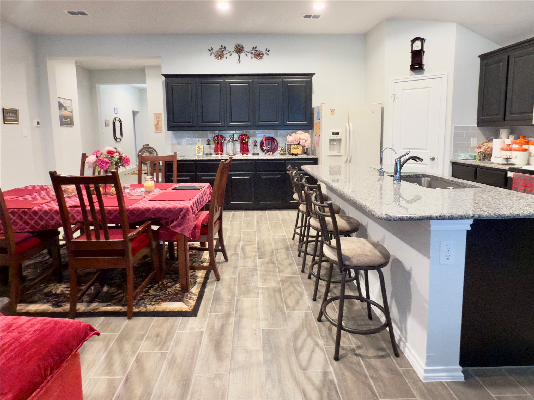 9805 Mescalbean Boulevard