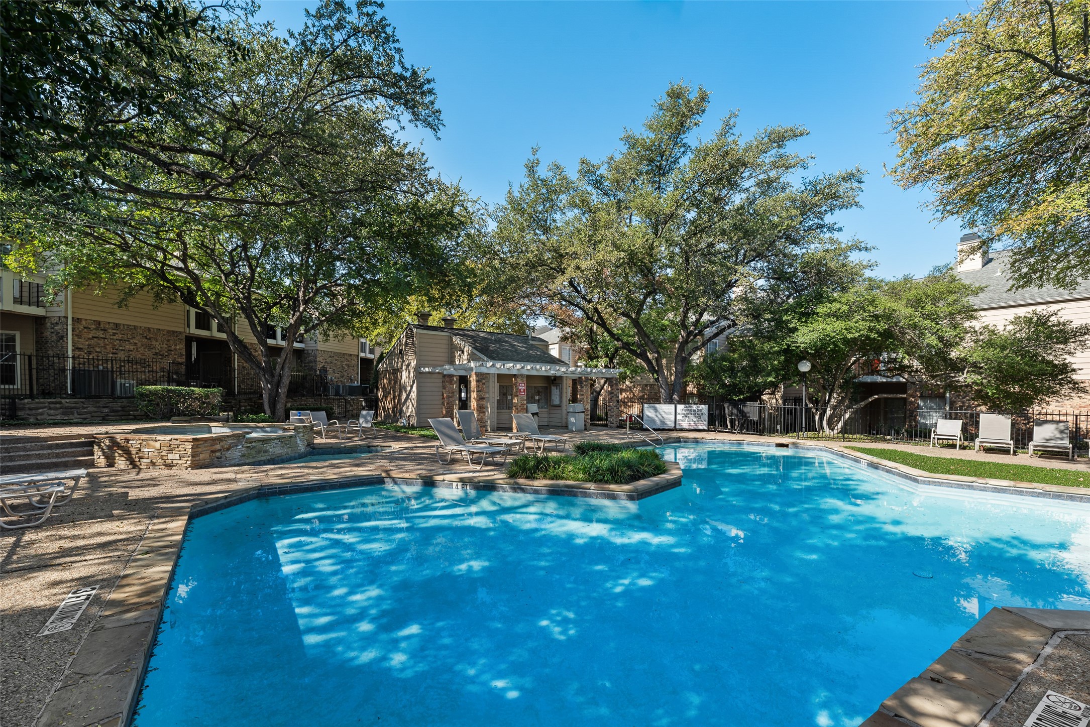 14277 Preston Road 722