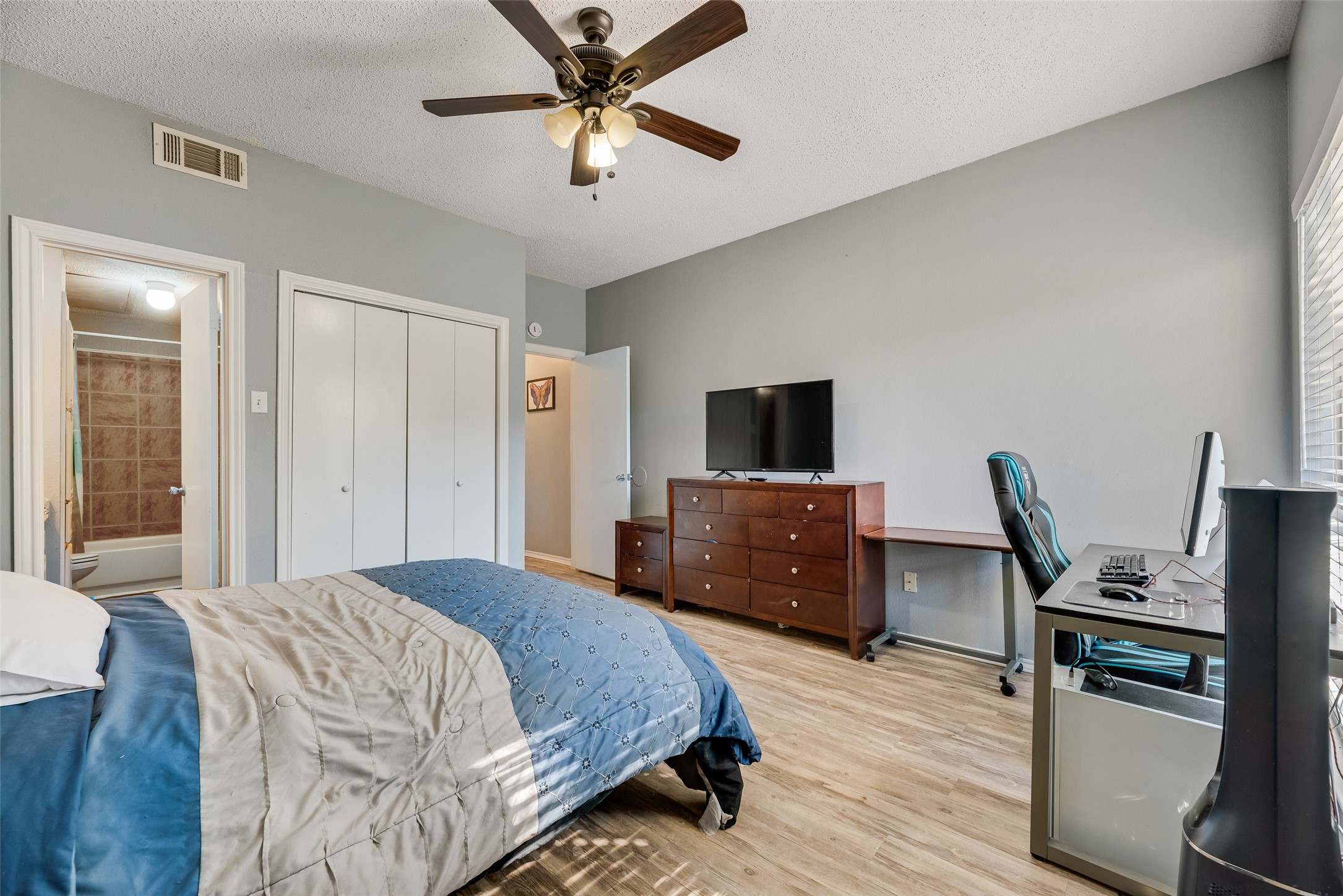 14277 Preston Road 722