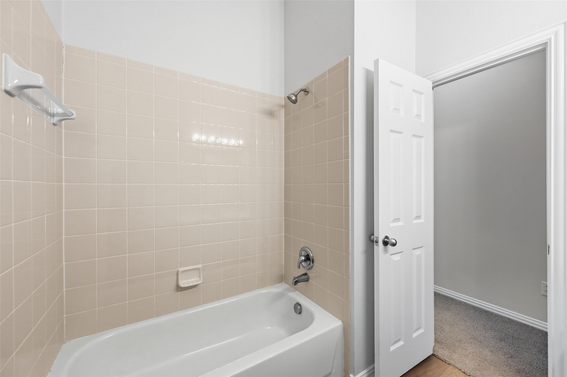 2401 Chesterwood Drive