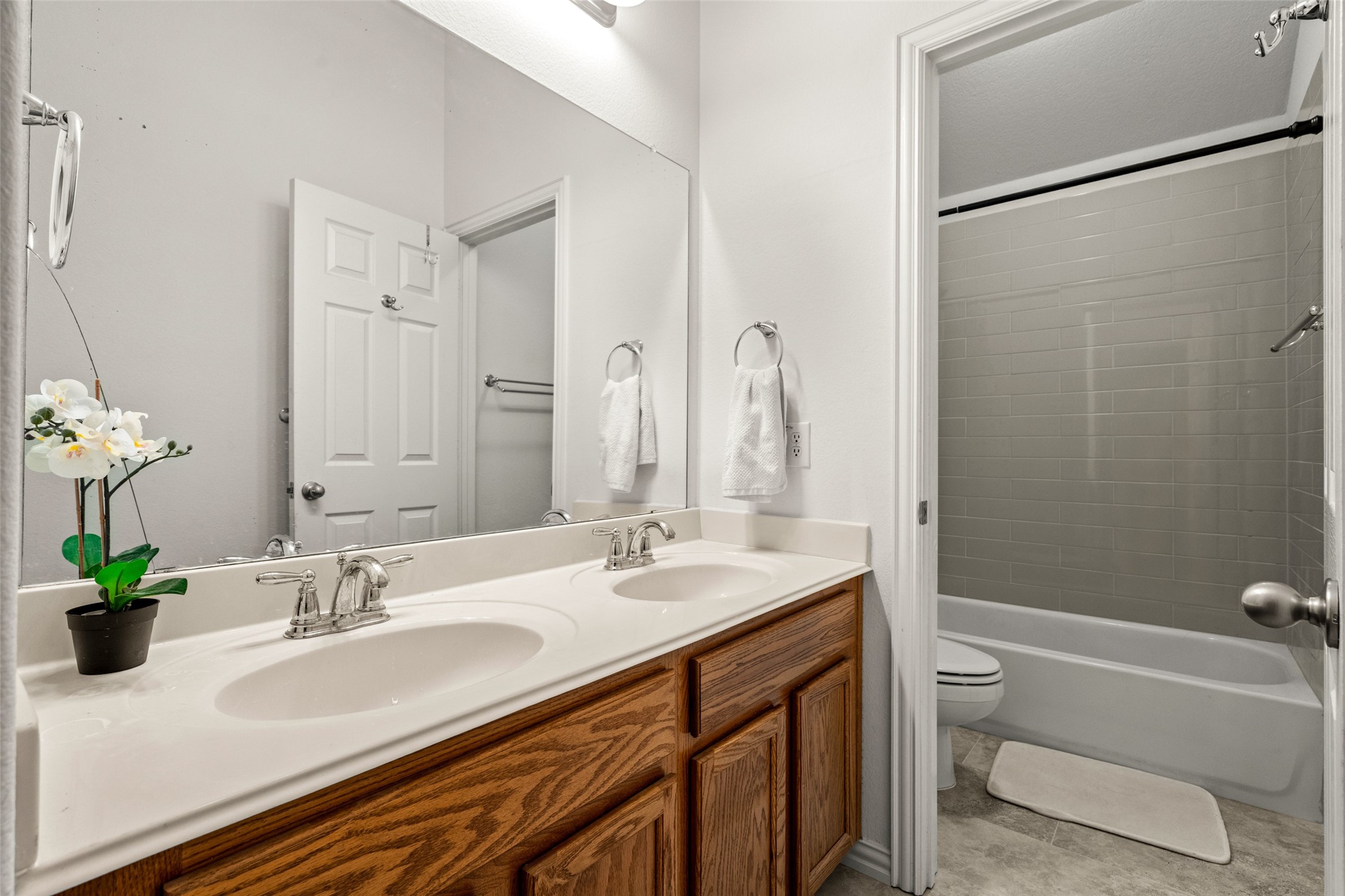 4519 Forest Bend Court