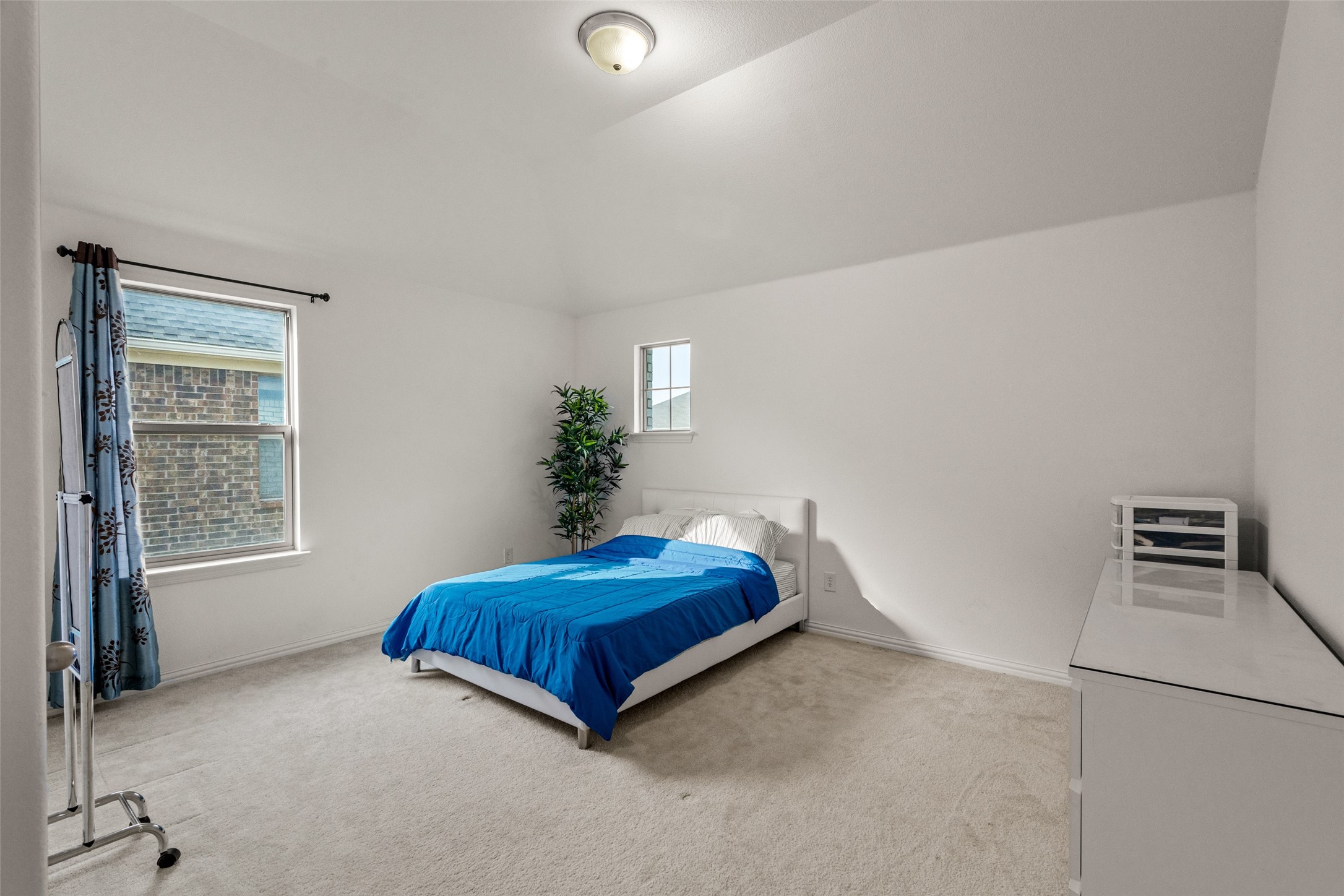 4519 Forest Bend Court