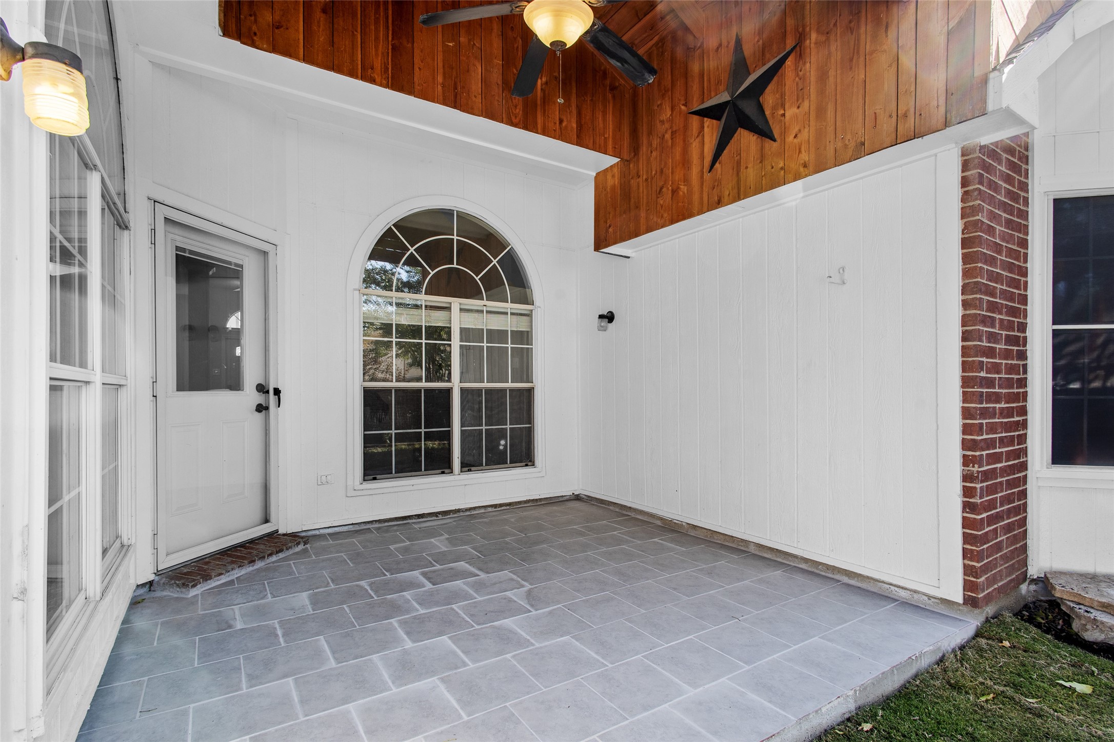 7249 Mesa Verde Trail