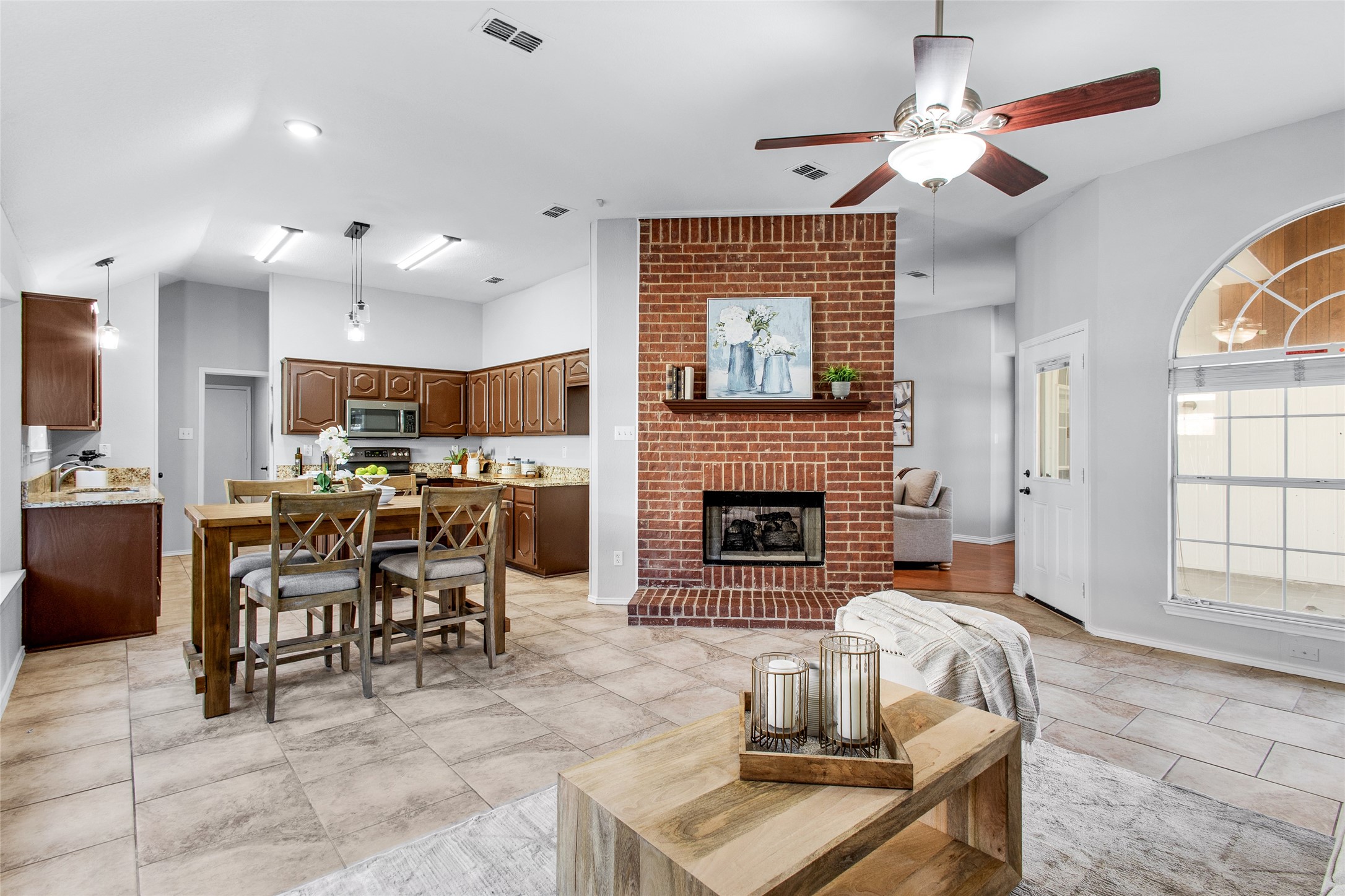 7249 Mesa Verde Trail