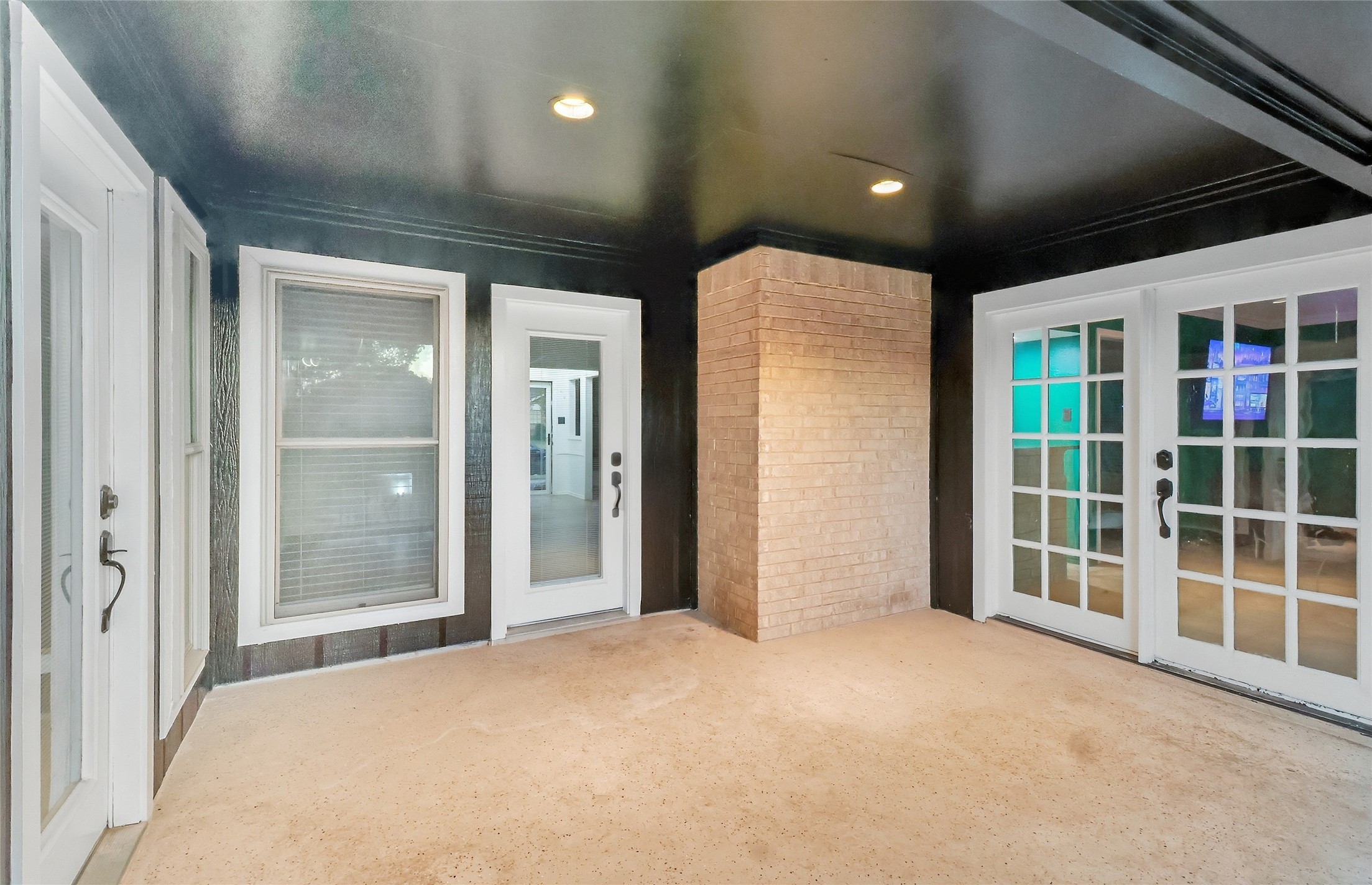 2722 Stoneridge Drive