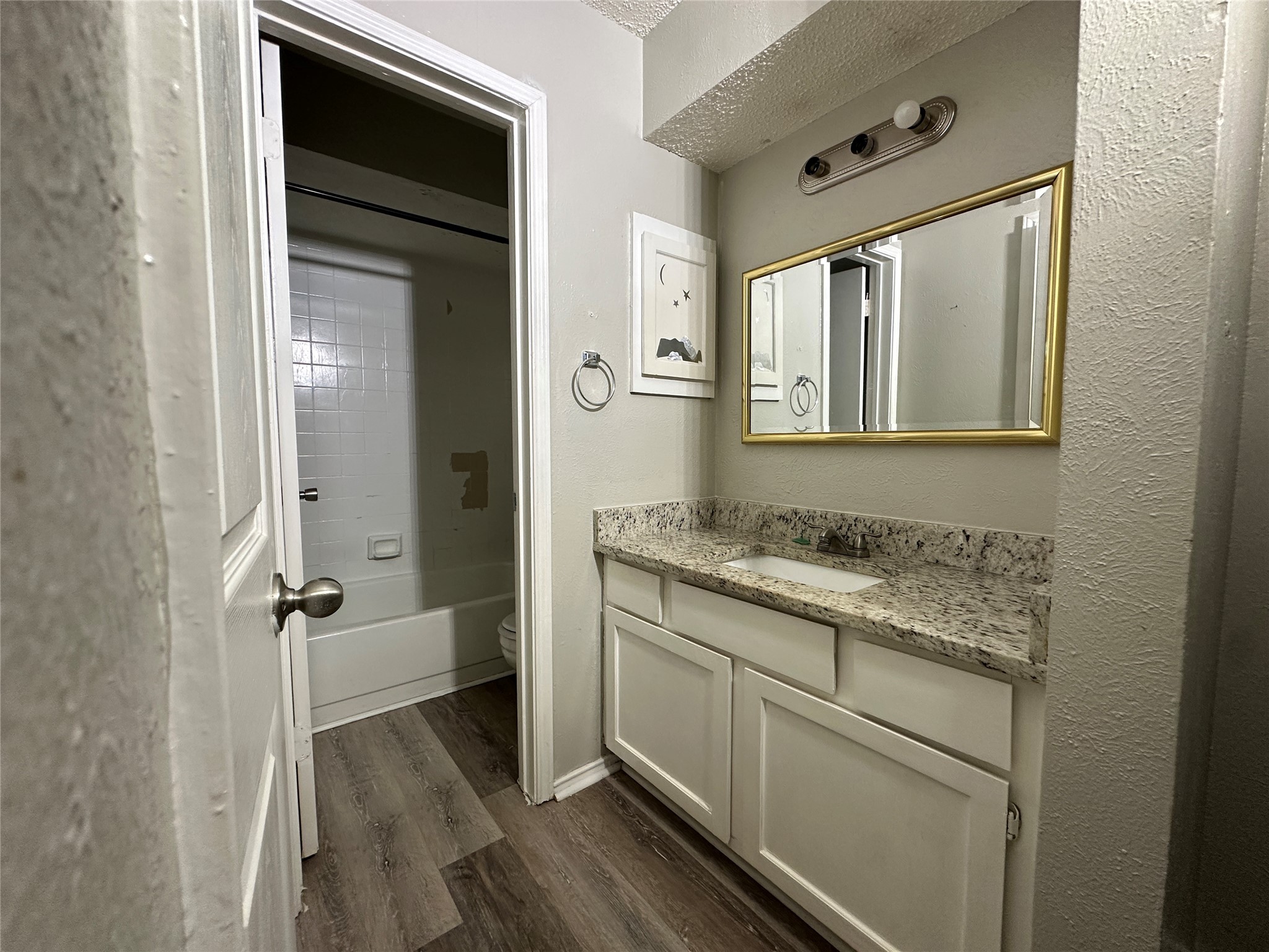 8109 Skillman Street 2007