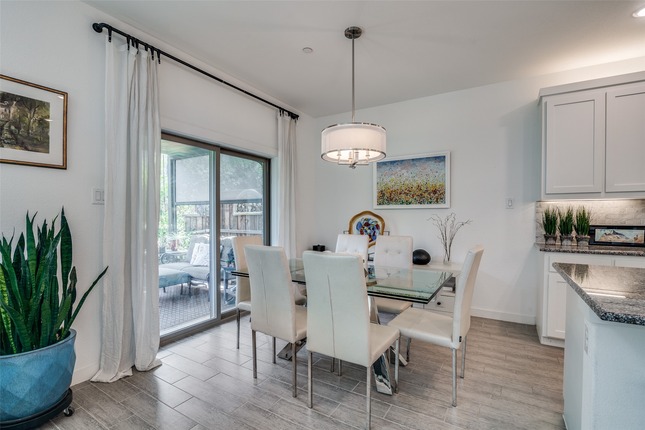 2724 N Splendor Drive