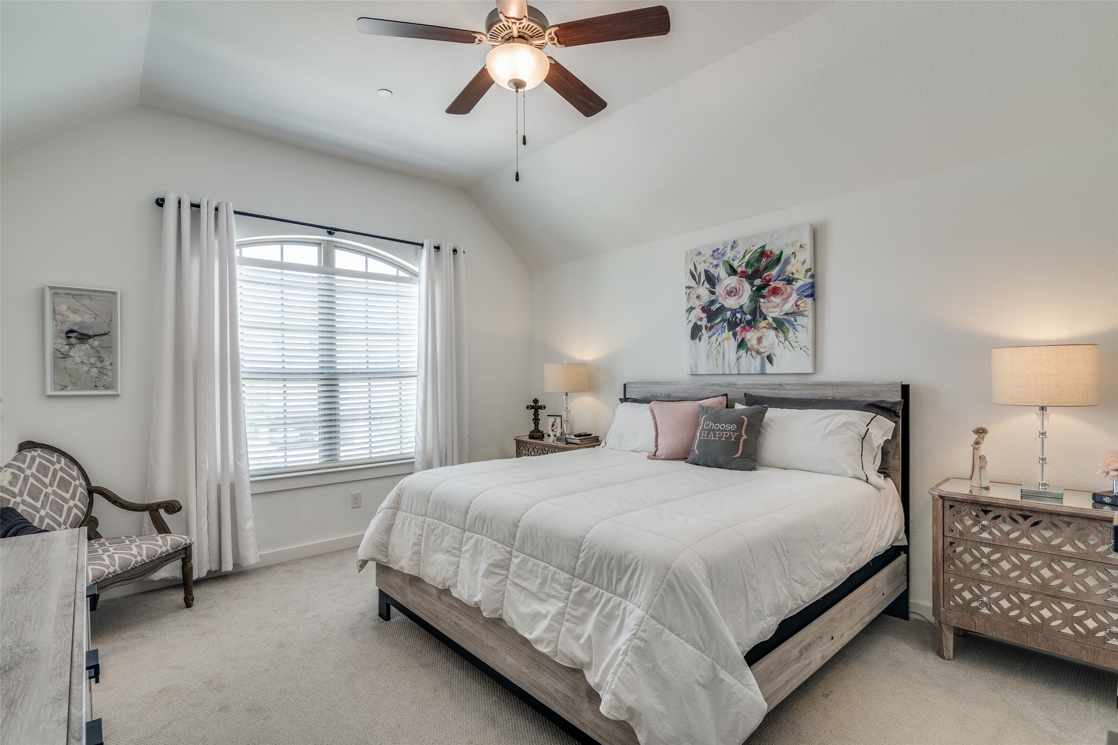 2724 N Splendor Drive