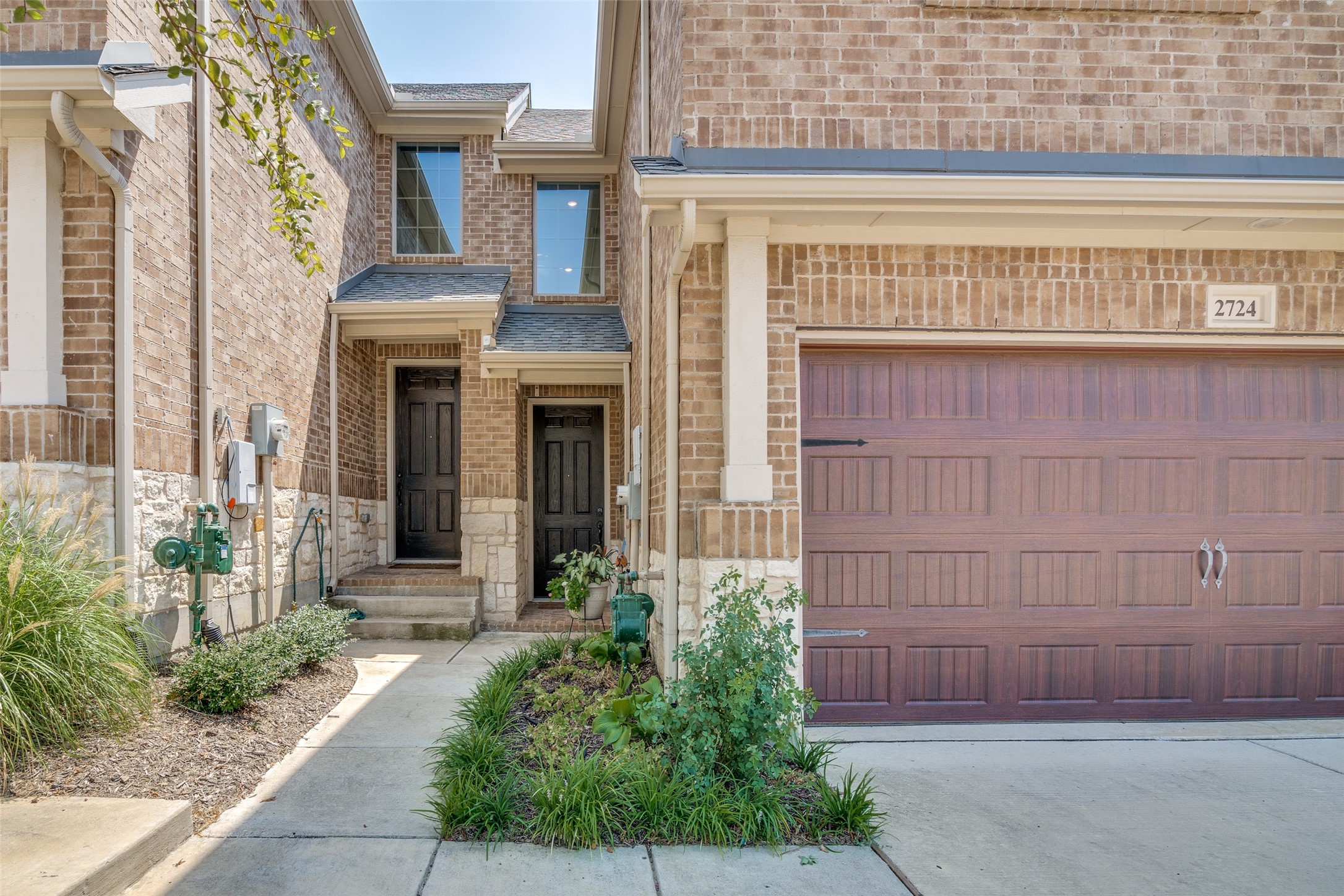 2724 N Splendor Drive