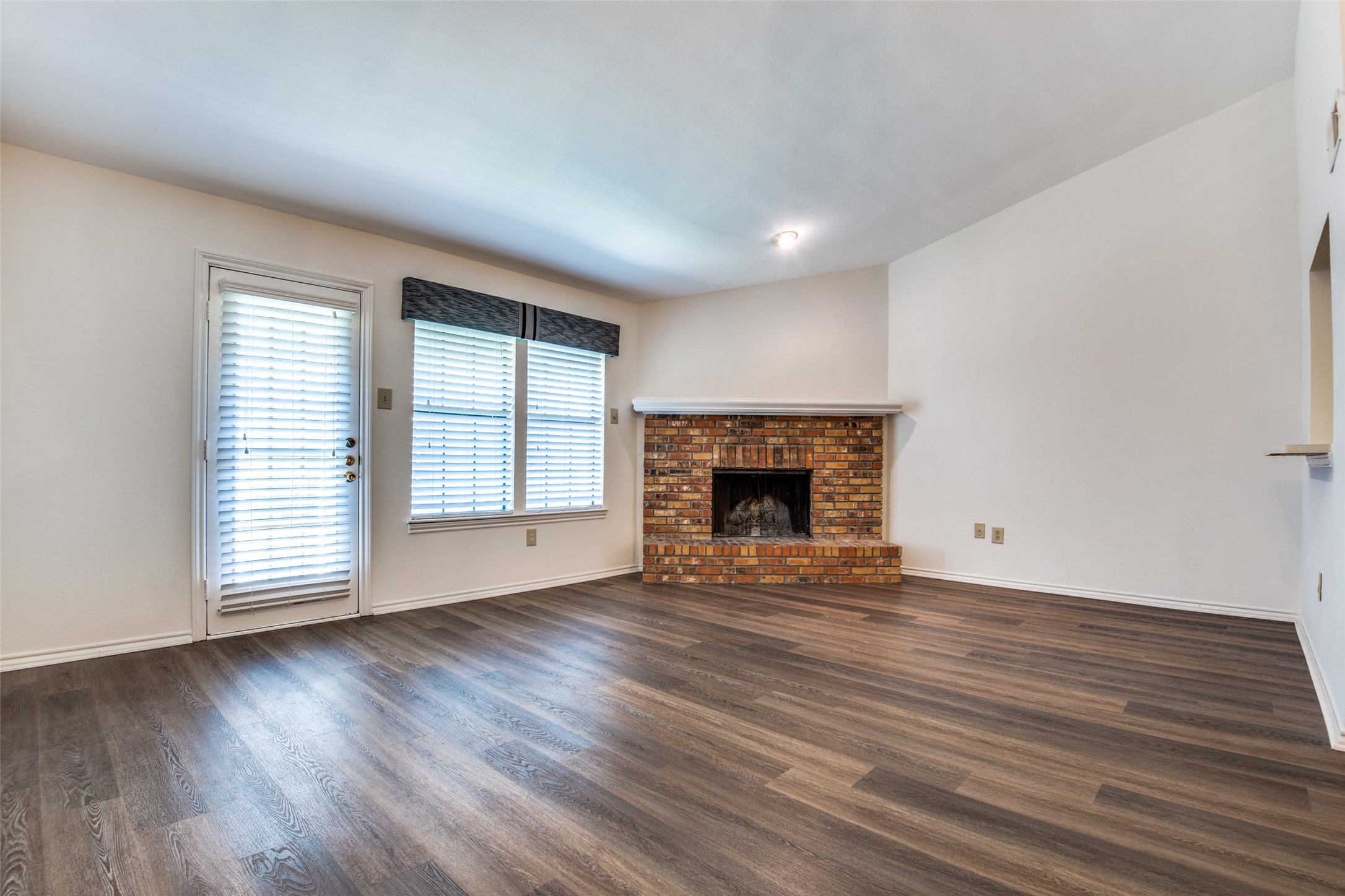 2835 Keller Springs Road 1304