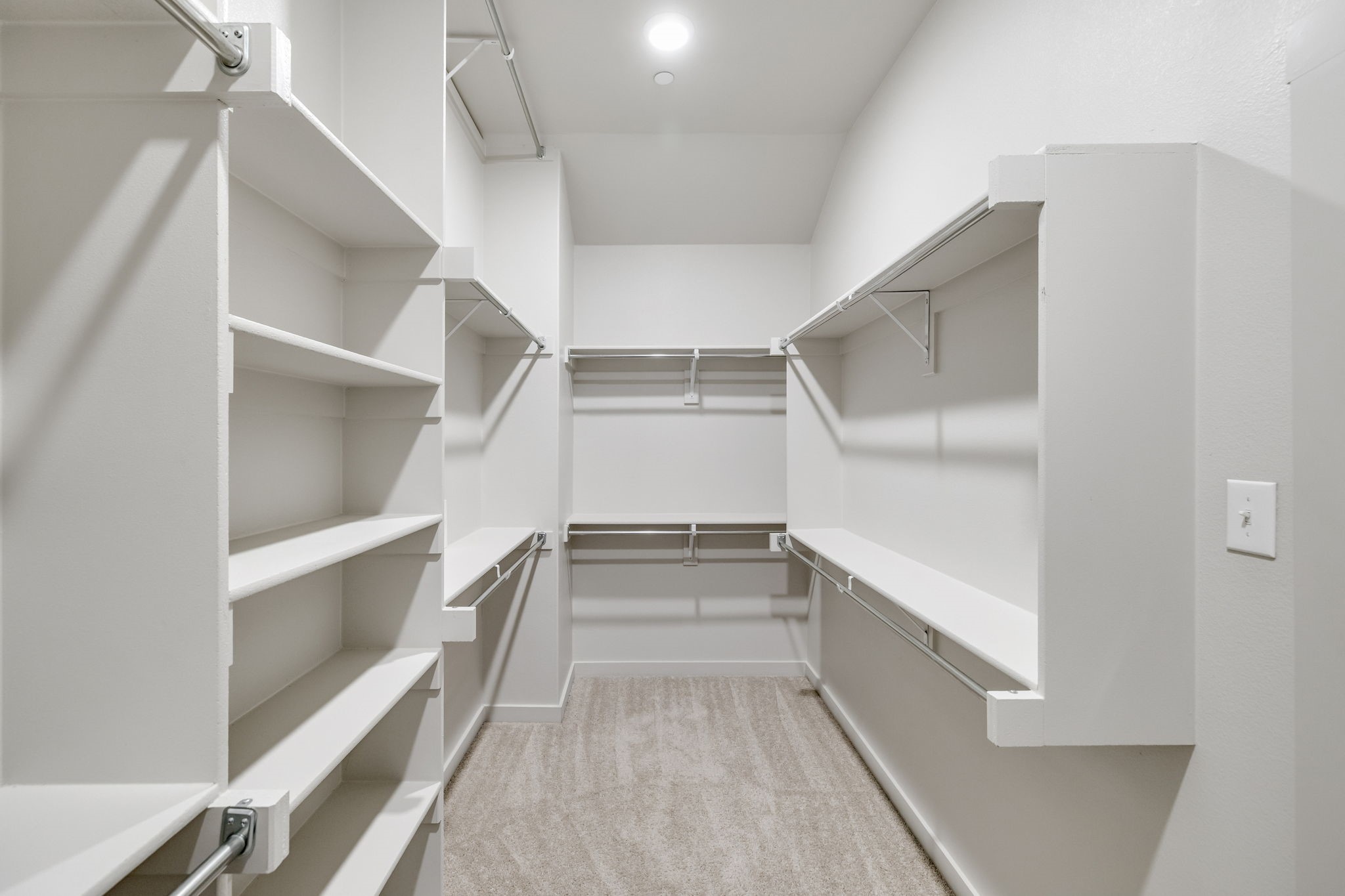 6525 Northern Dancer Drive