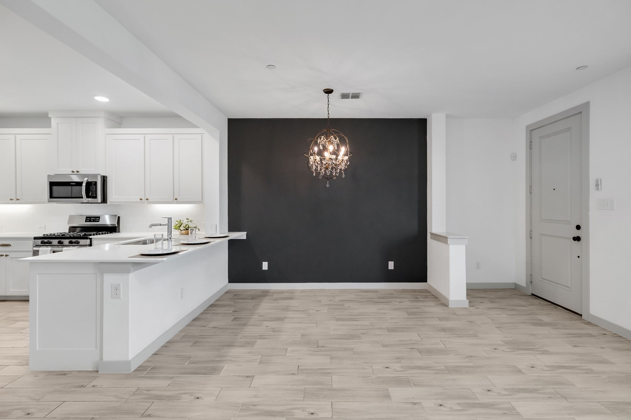 6525 Northern Dancer Drive