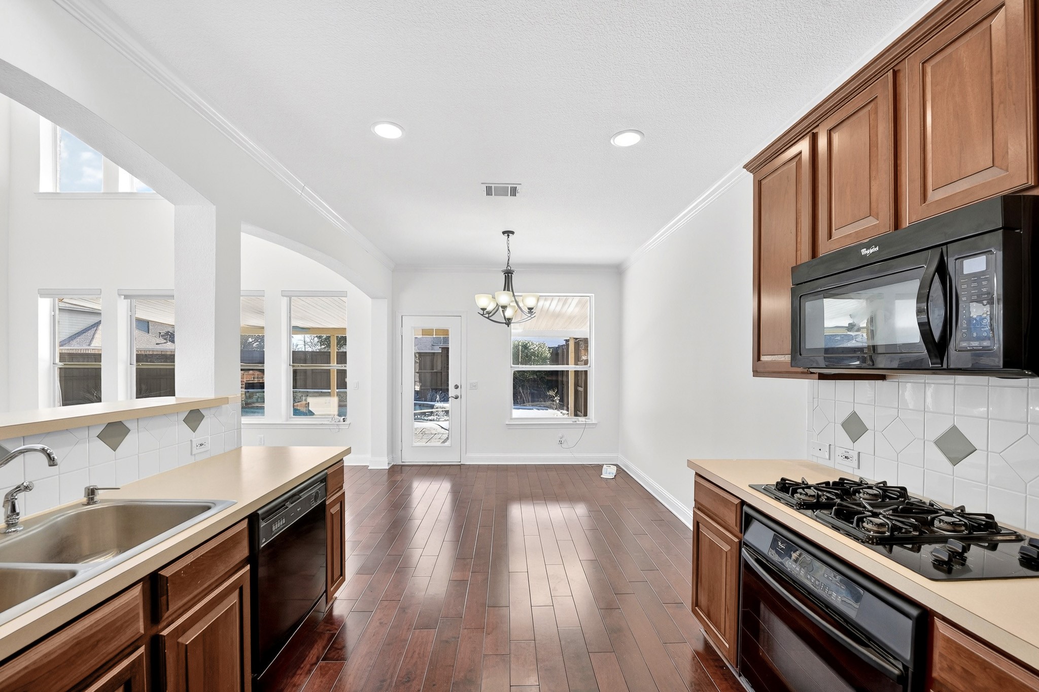 3004 Kimble Drive