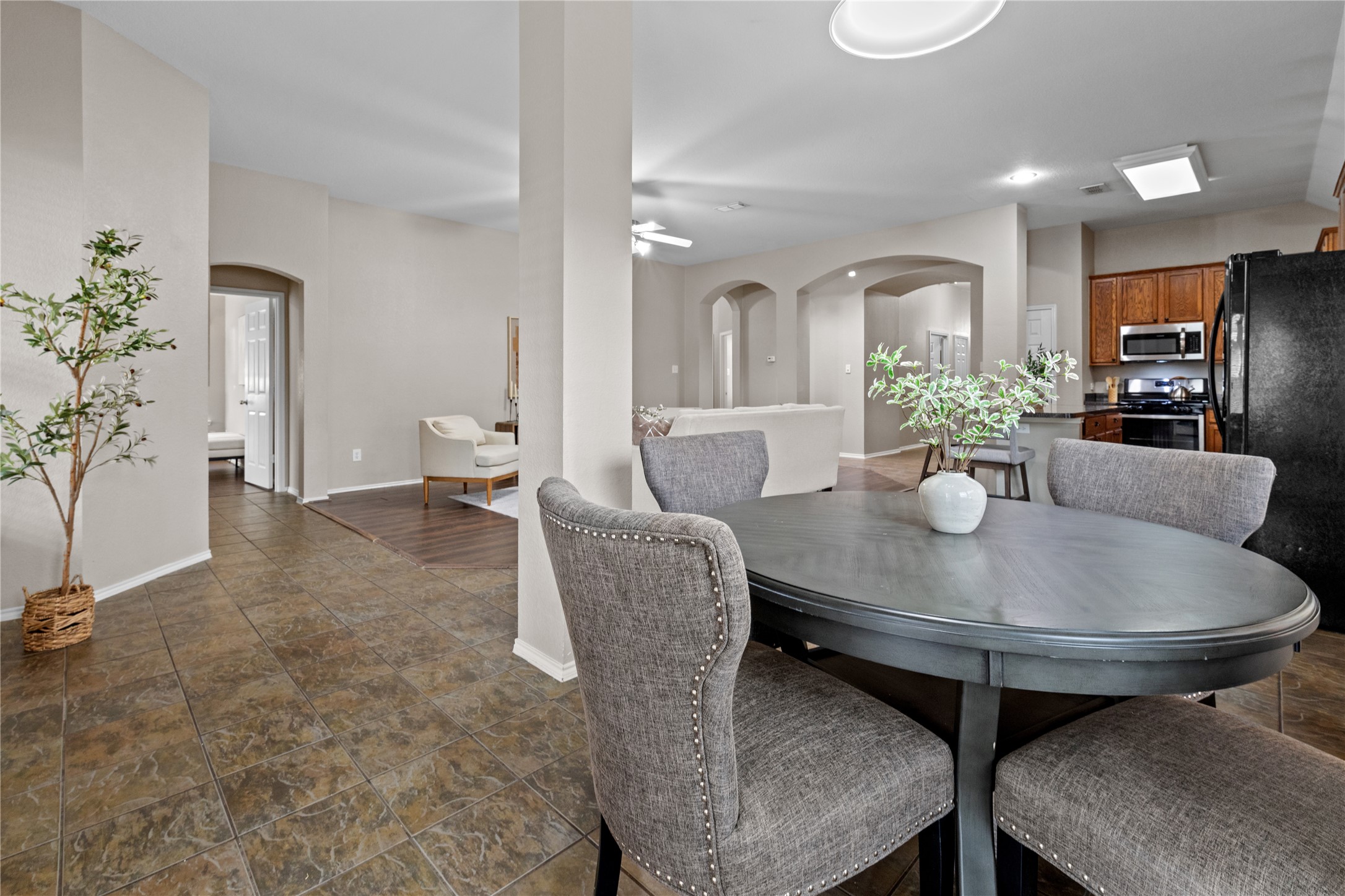 5136 Escambia Terrace