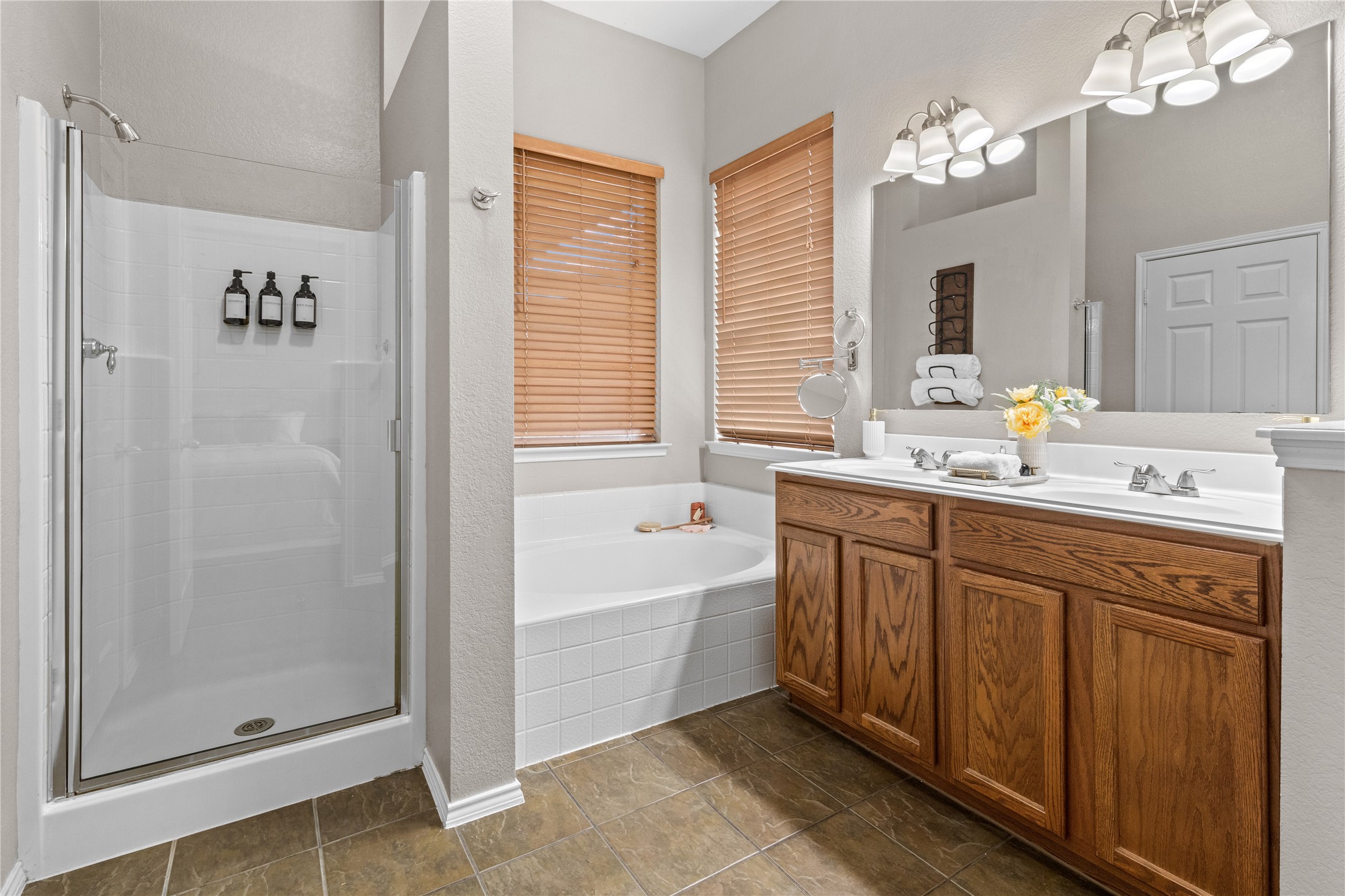 5136 Escambia Terrace