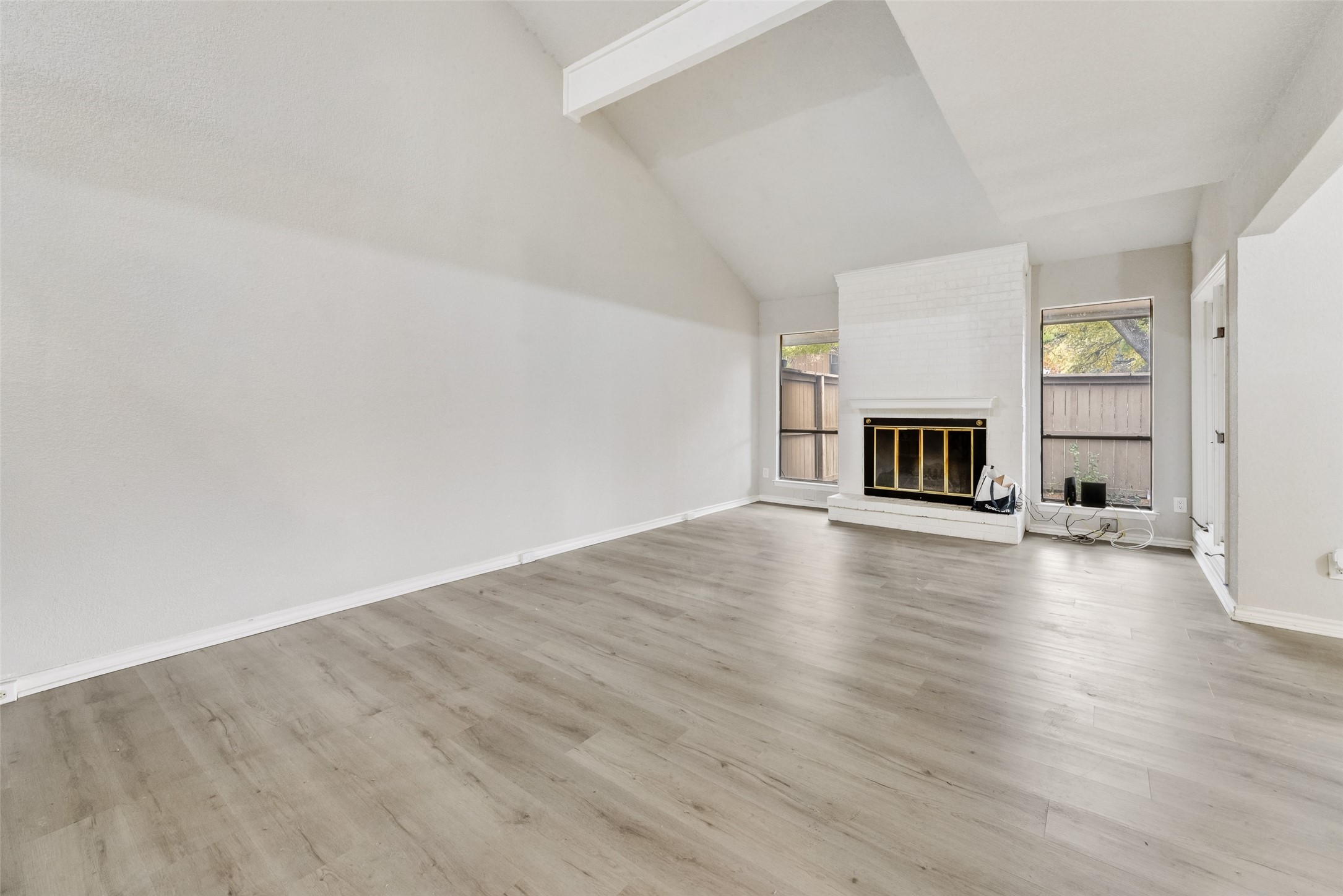 3161 Golden Oak