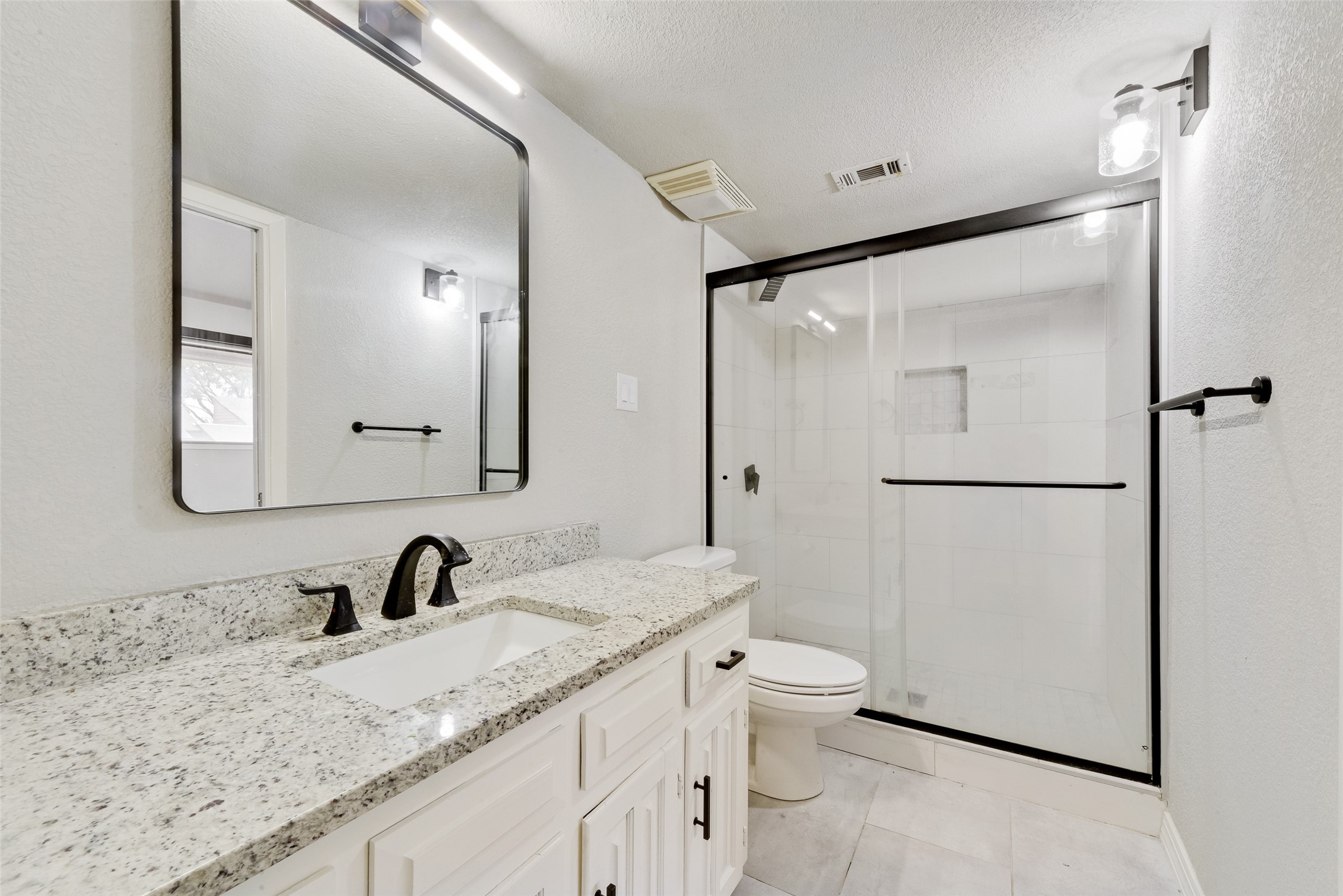 3161 Golden Oak