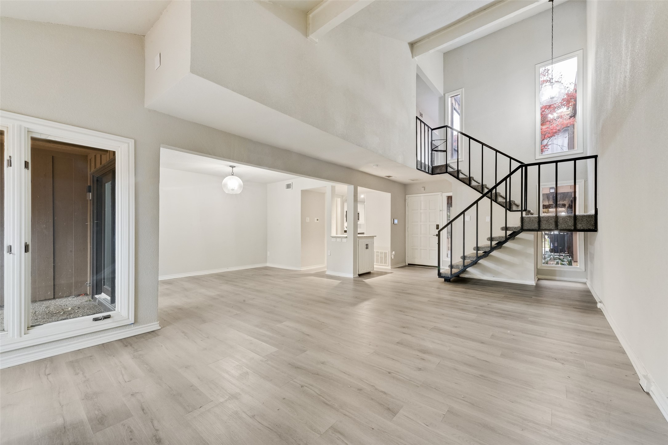 3161 Golden Oak