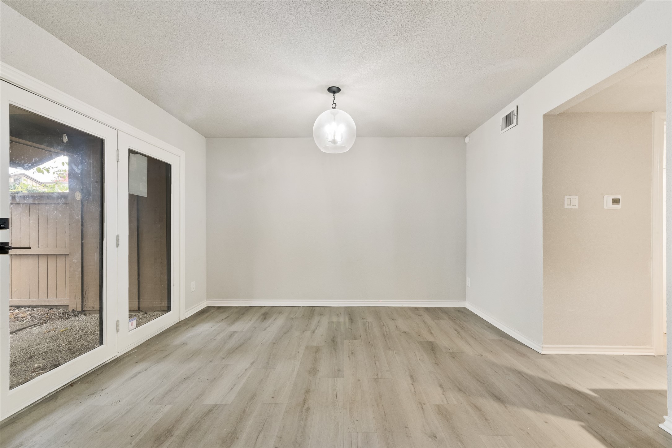3161 Golden Oak