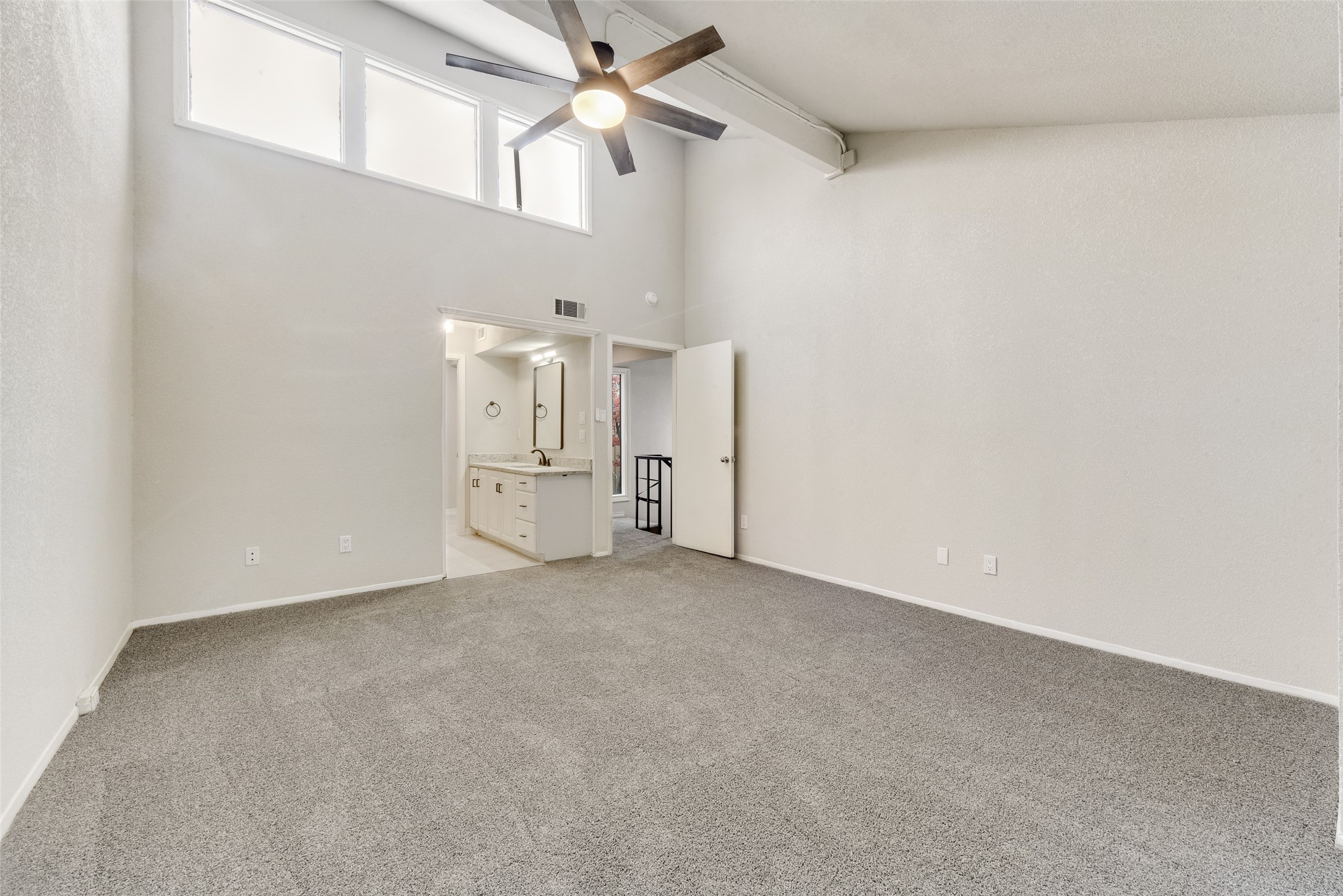 3161 Golden Oak