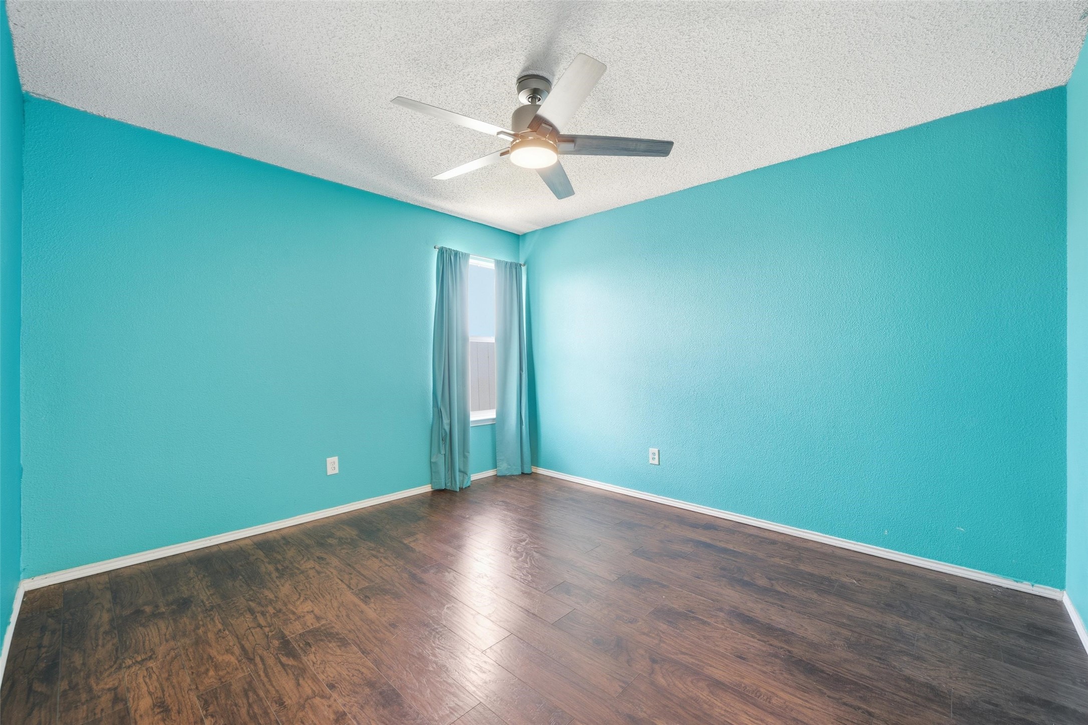 2504 Nogales Drive