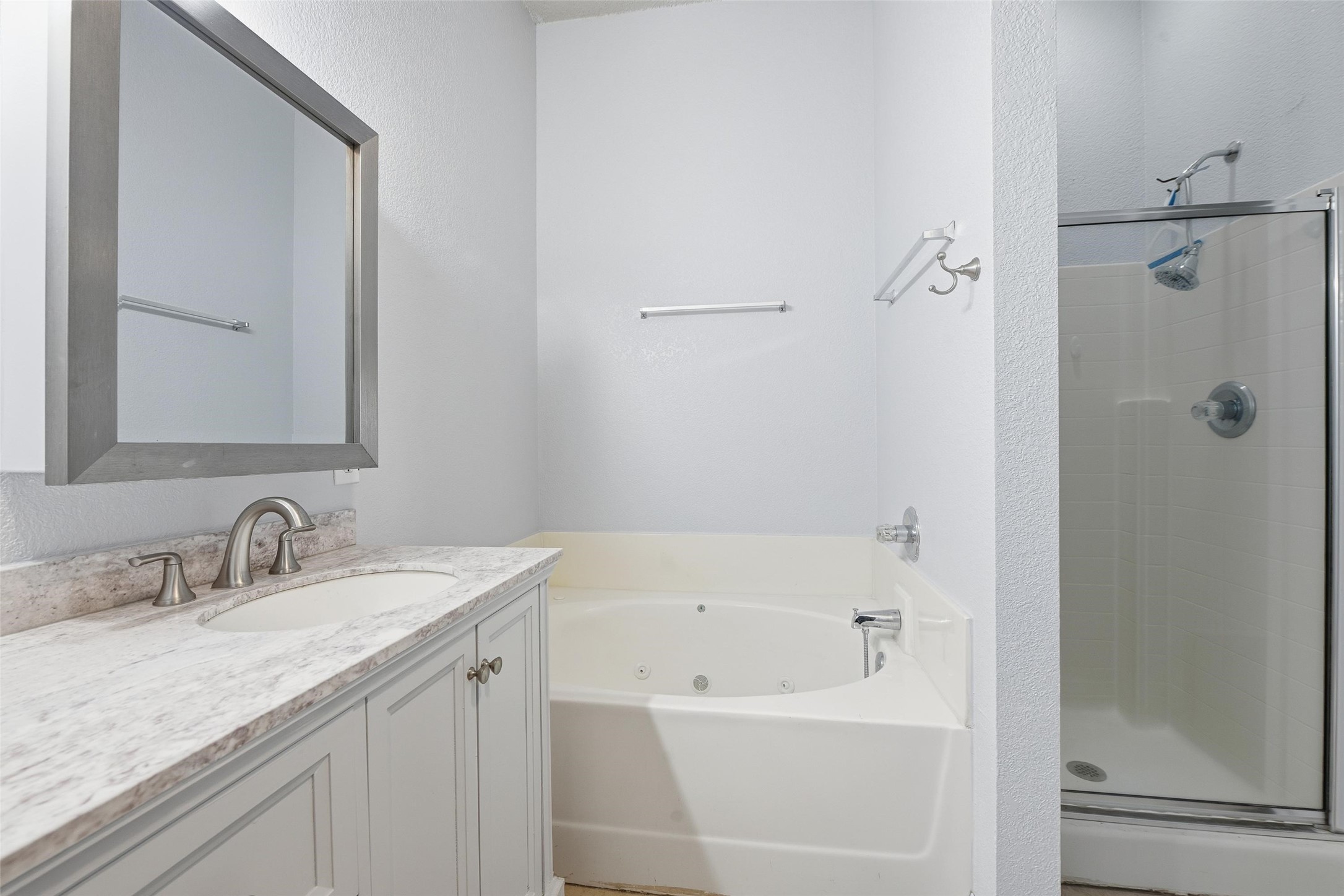 2504 Nogales Drive