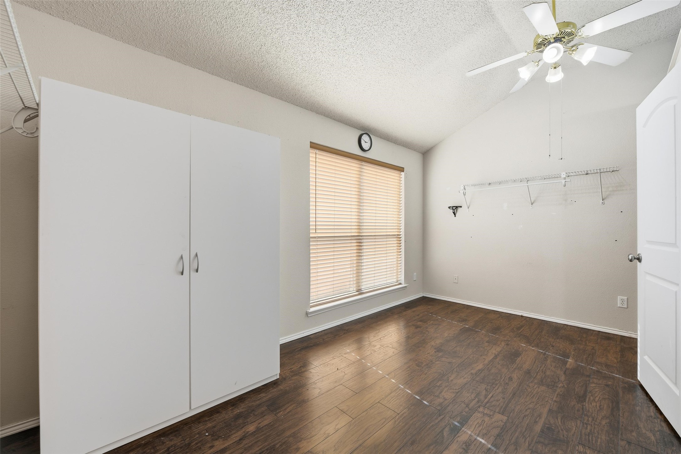 2504 Nogales Drive