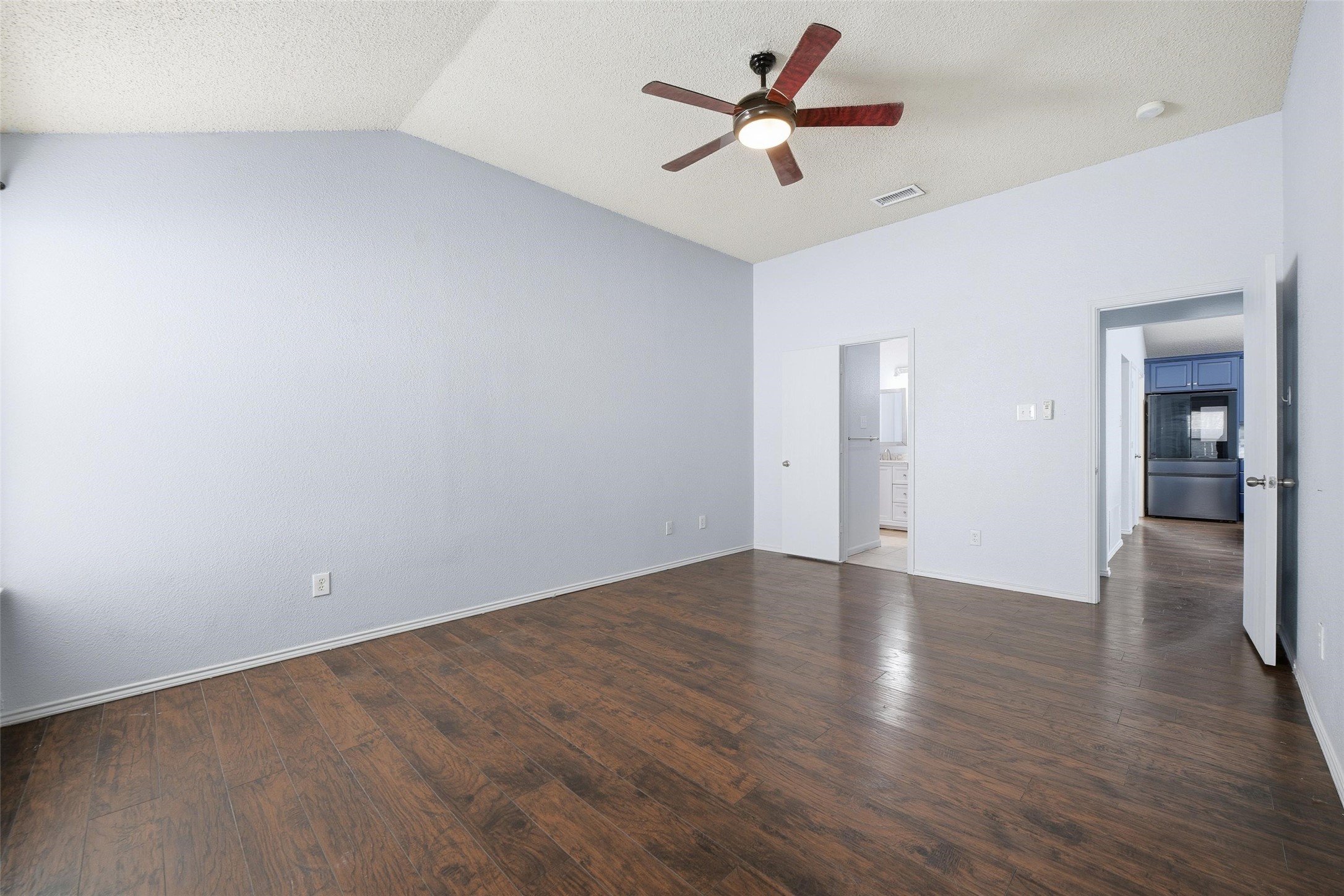 2504 Nogales Drive